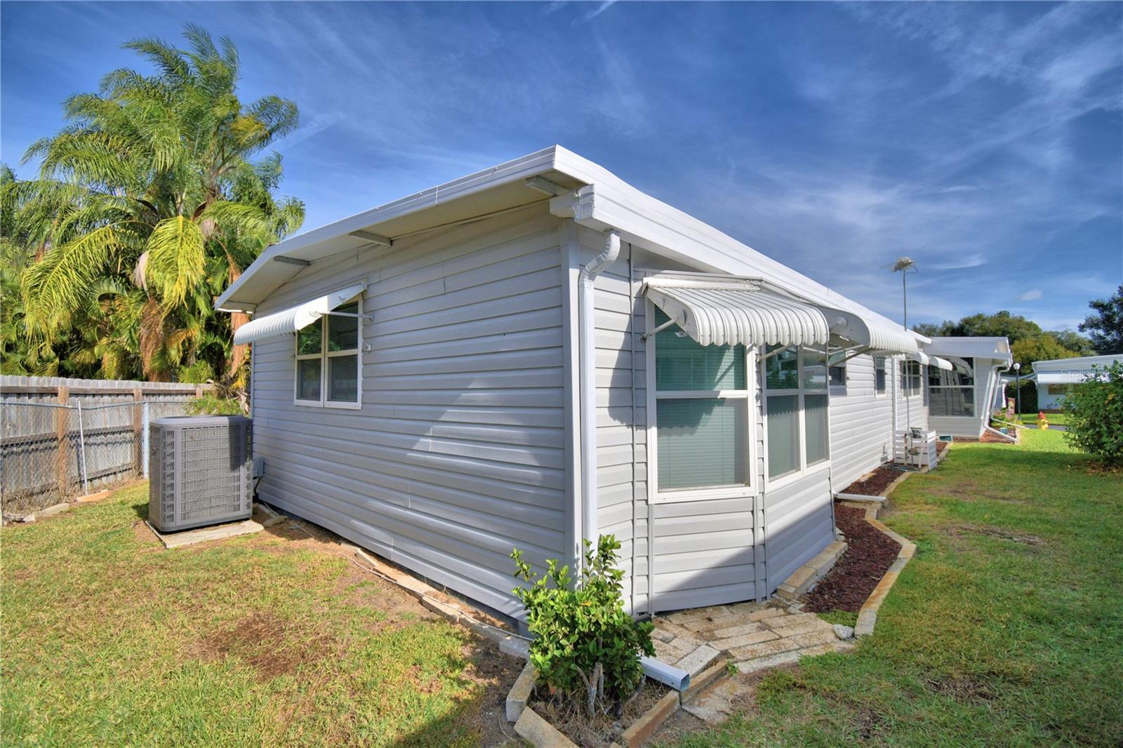 ARIANA SHORES MHP - Residential