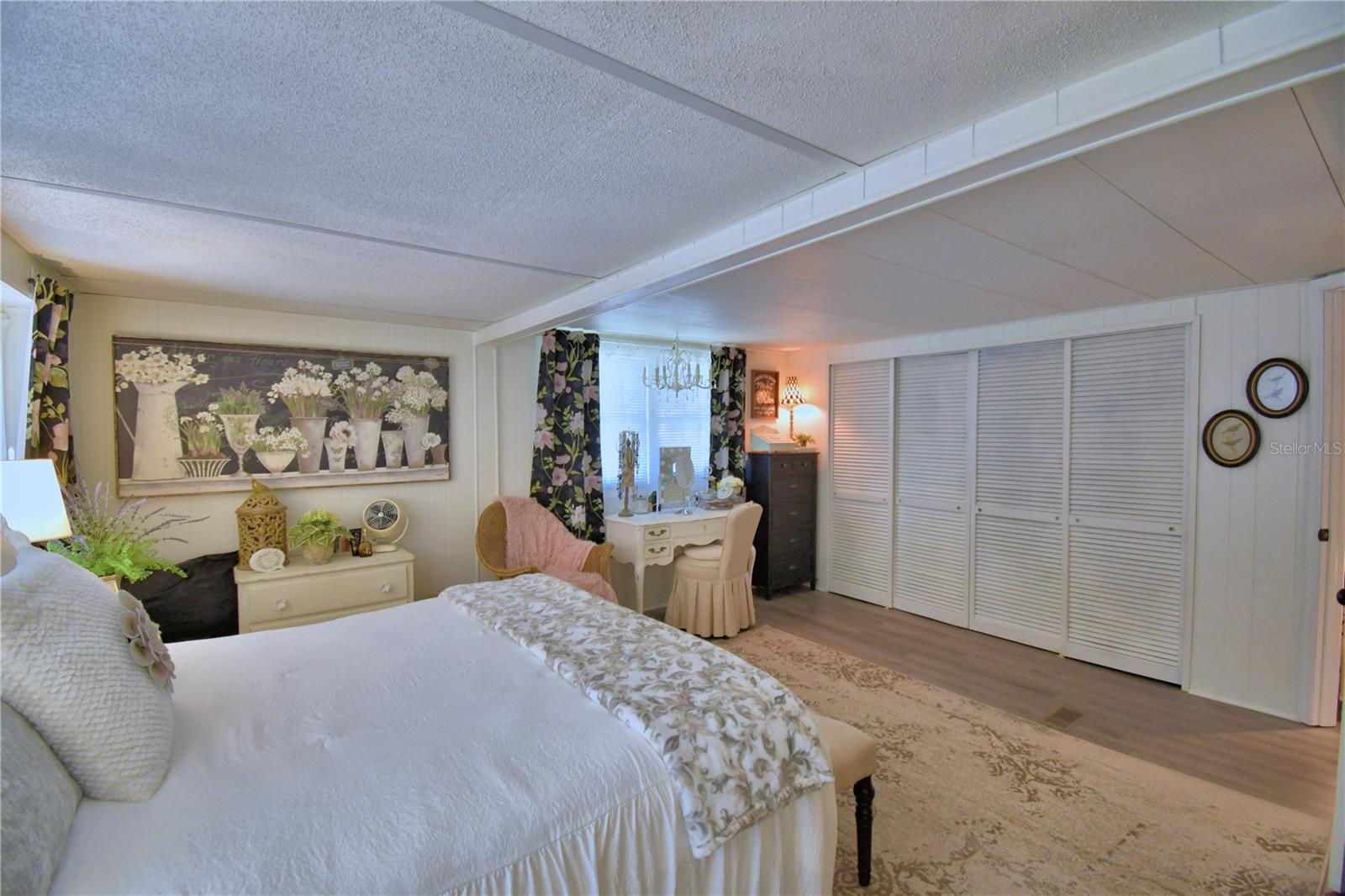 ARIANA SHORES MHP - Residential