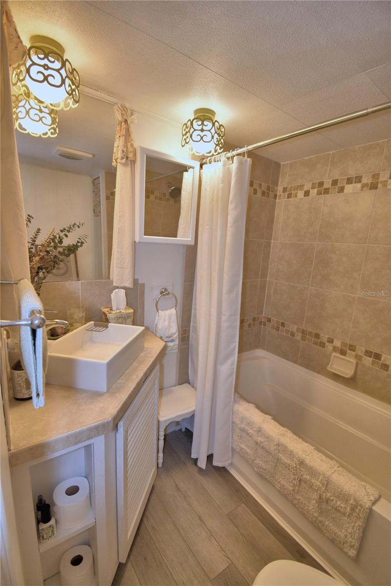 ARIANA SHORES MHP - Residential