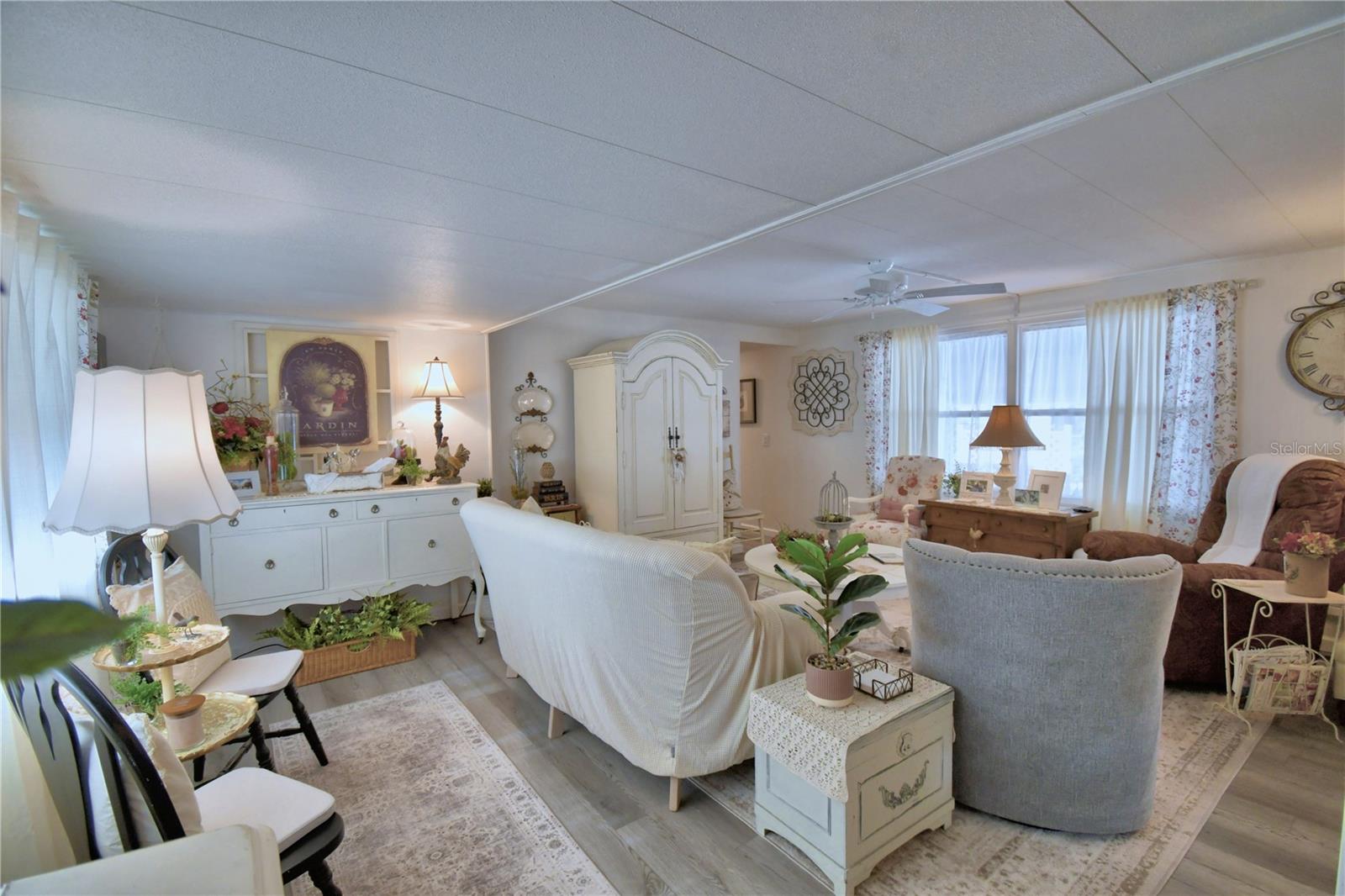 ARIANA SHORES MHP - Residential