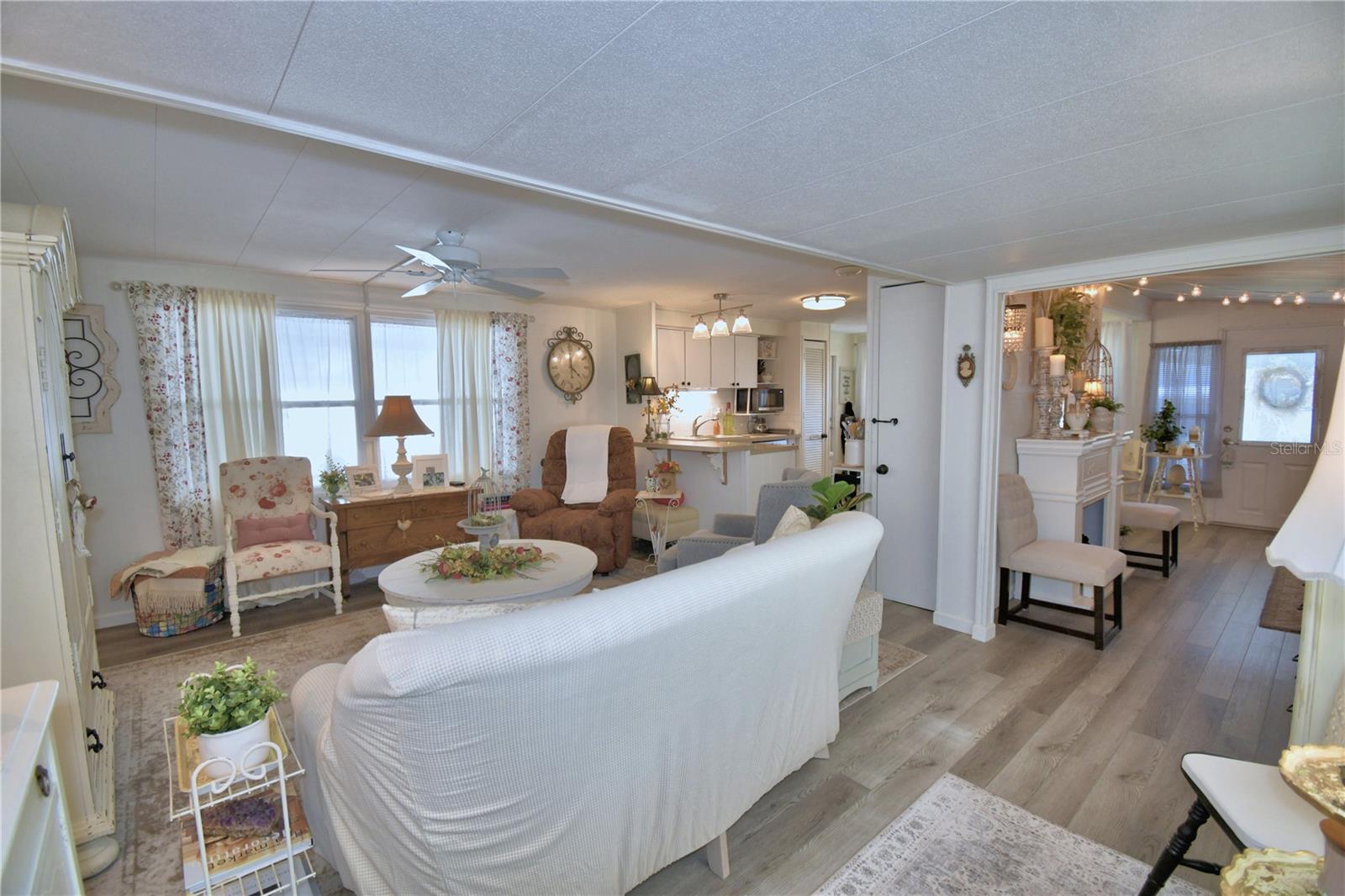 ARIANA SHORES MHP - Residential