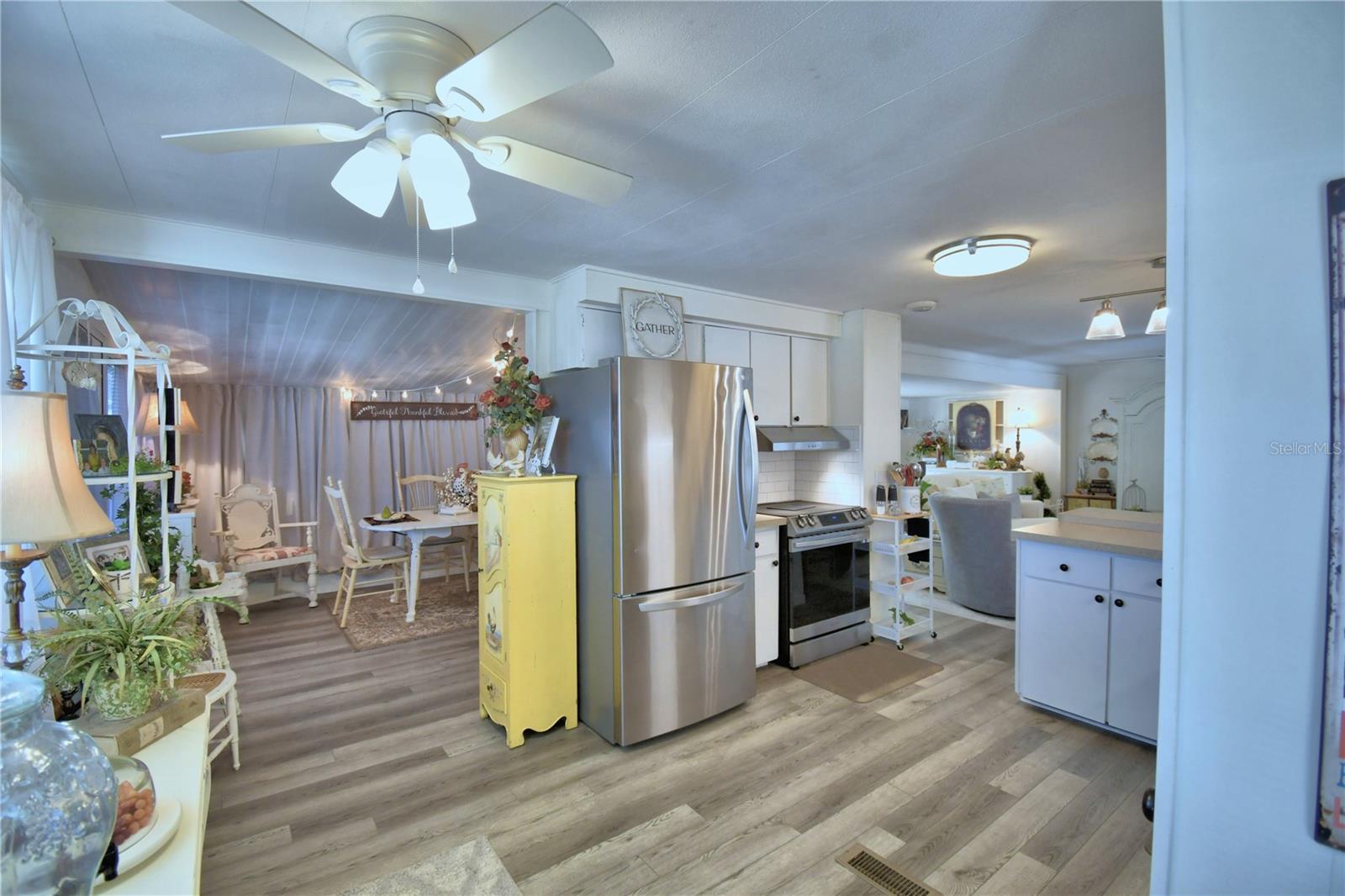 ARIANA SHORES MHP - Residential