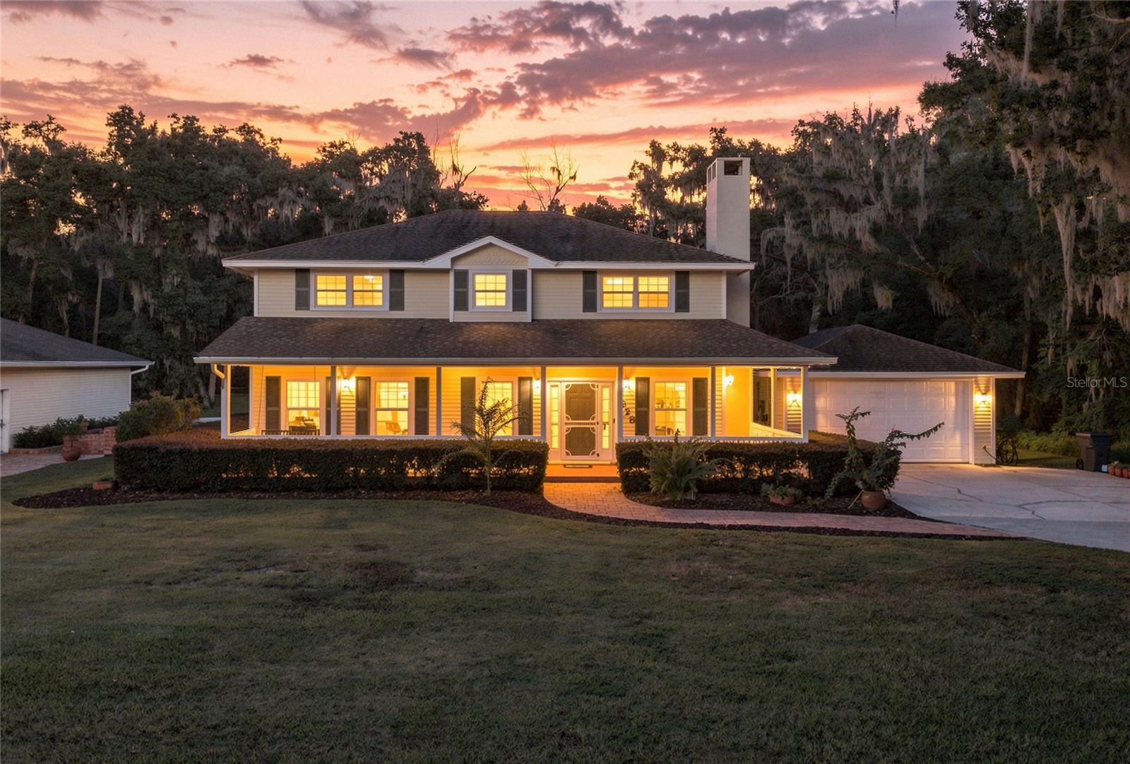 2628 LONGWOOD DRIVE