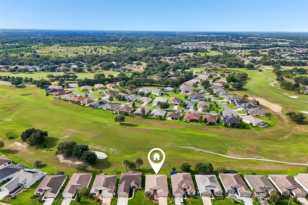 Photo of 27143 Roanoke Drive, Leesburg, FL 34748 (MLS # O6435393)