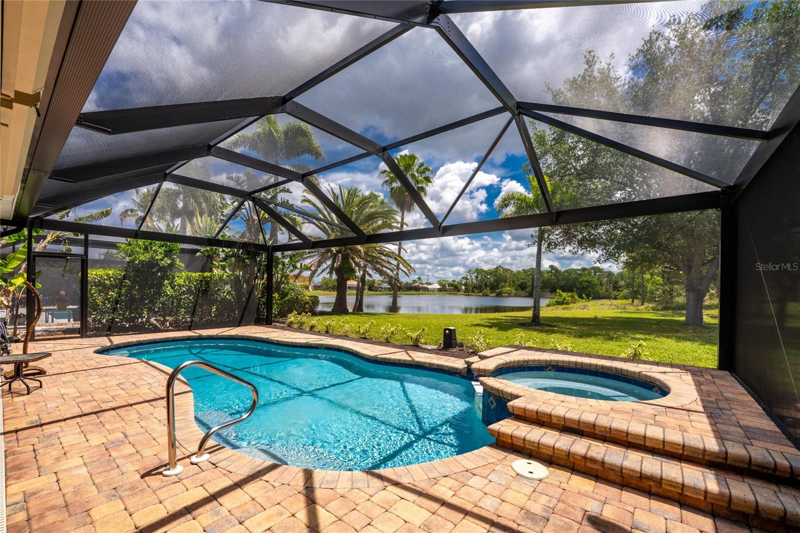 COURTSIDE LANDINGS LAND CONDO - Residential