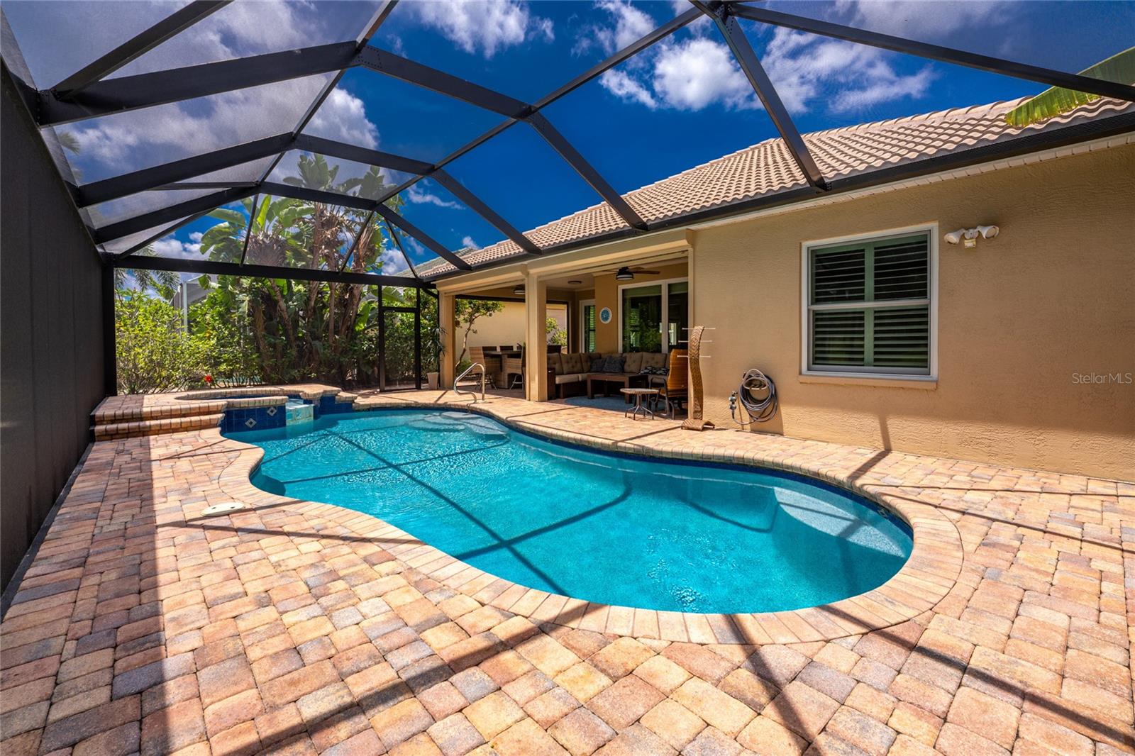 COURTSIDE LANDINGS LAND CONDO - Residential
