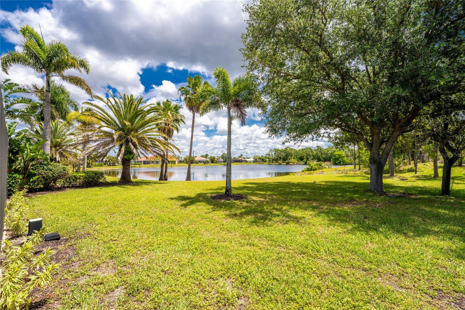 COURTSIDE LANDINGS LAND CONDO - Residential