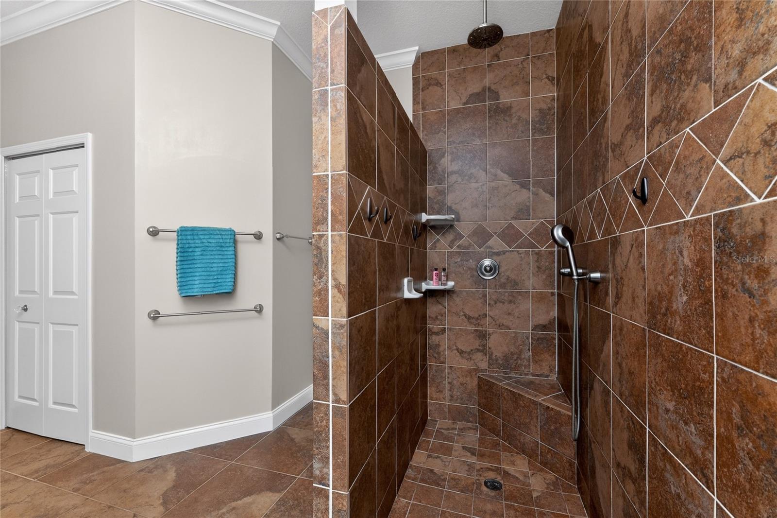 COURTSIDE LANDINGS LAND CONDO - Residential