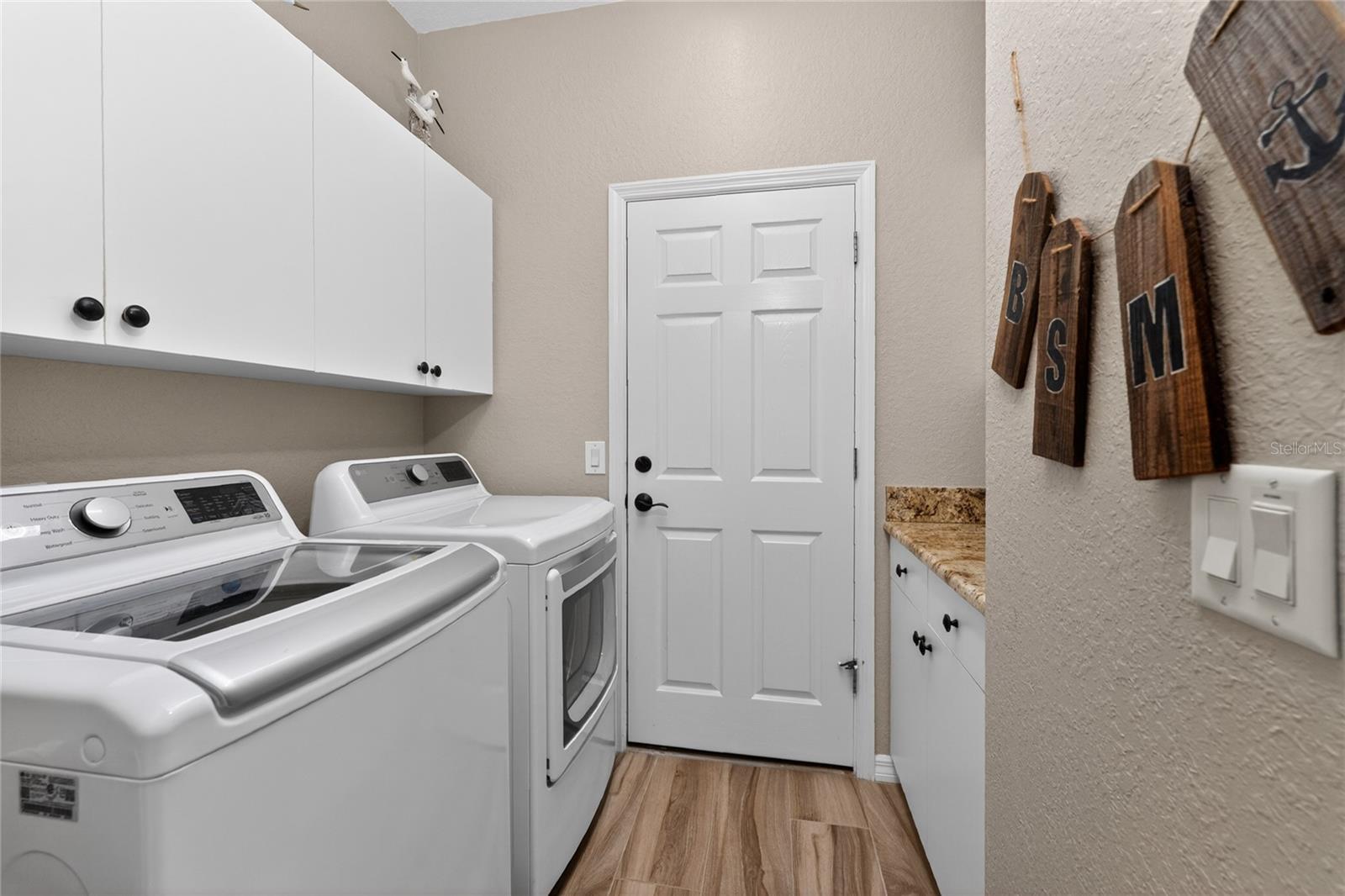COURTSIDE LANDINGS LAND CONDO - Residential