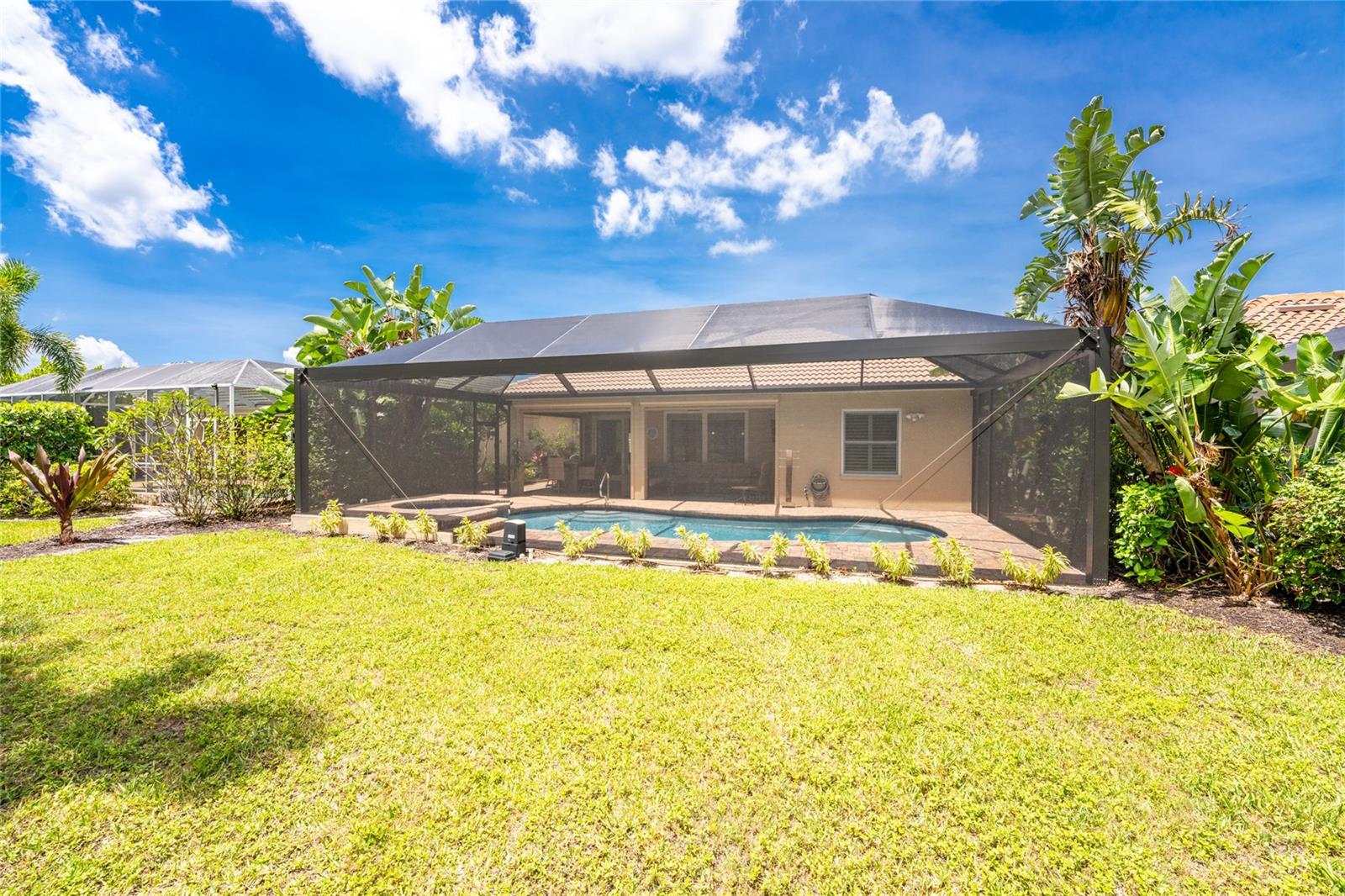 COURTSIDE LANDINGS LAND CONDO - Residential