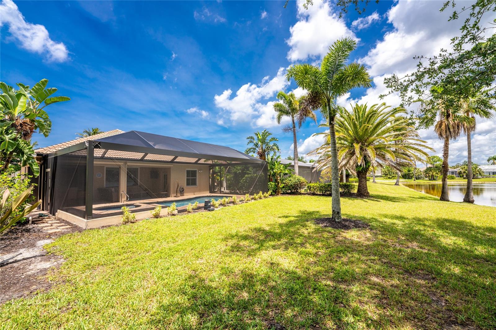 COURTSIDE LANDINGS LAND CONDO - Residential