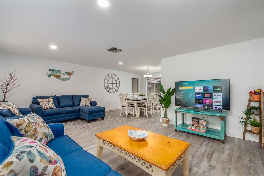 Photo of 510 Anna Avenue, Clearwater, FL 33765 (MLS # TB8498295)