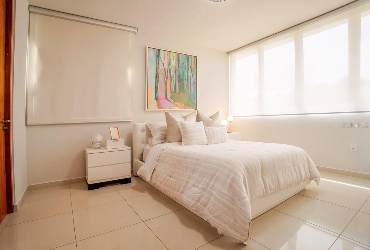 SENDEROS DE MONTEHIEDRA - Residential