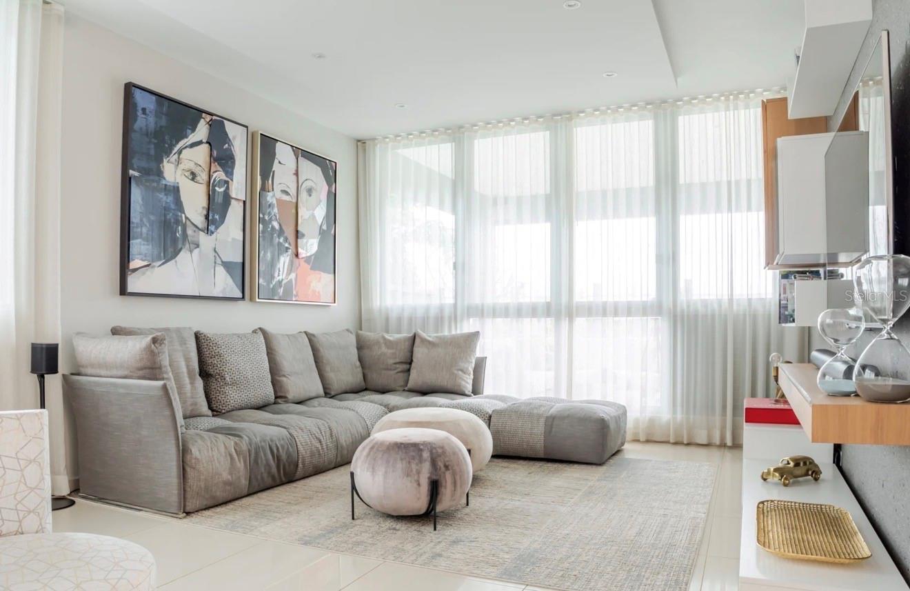 SENDEROS DE MONTEHIEDRA - Residential