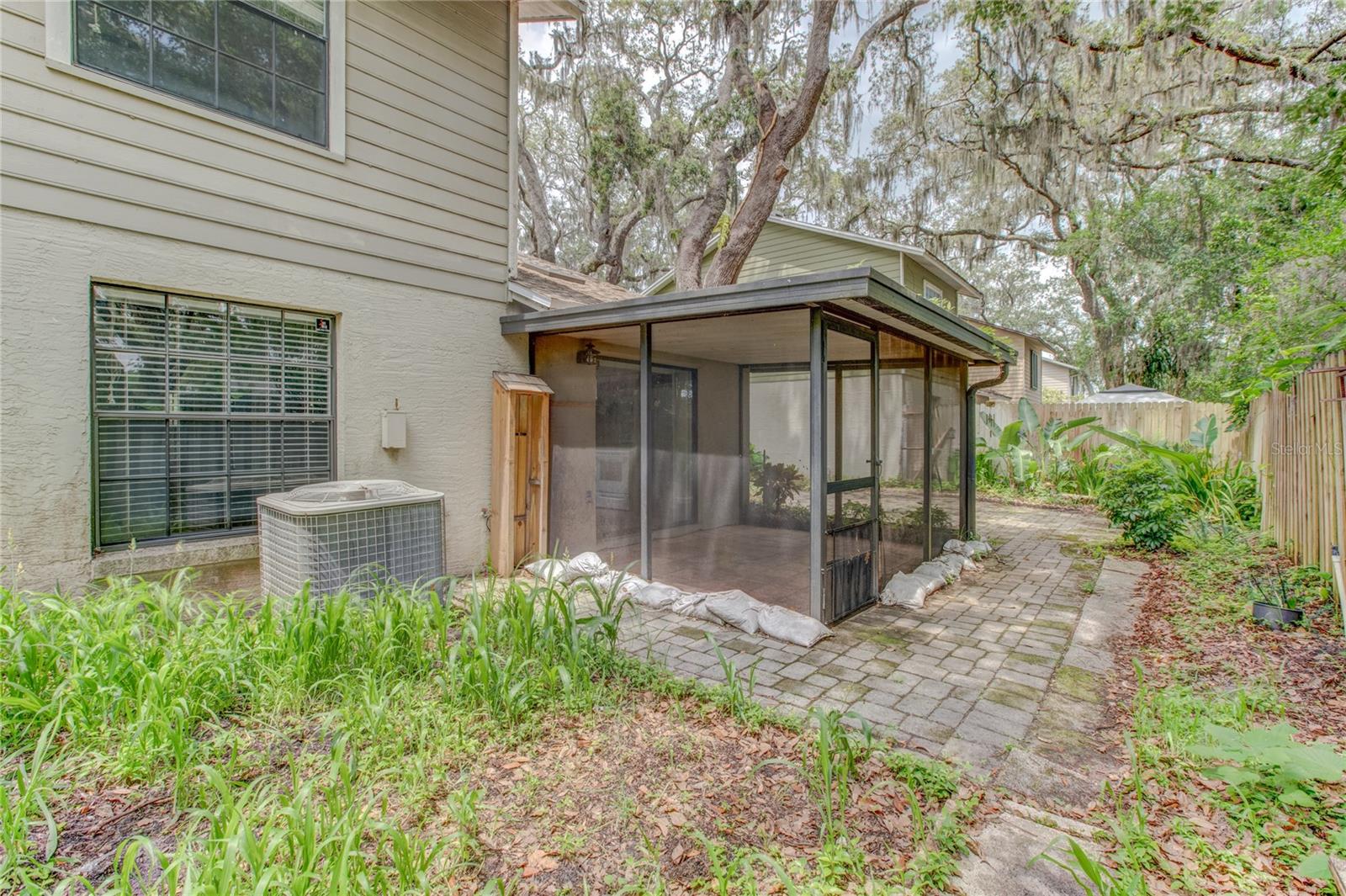 9948 TIMBER OAKS COURT 14