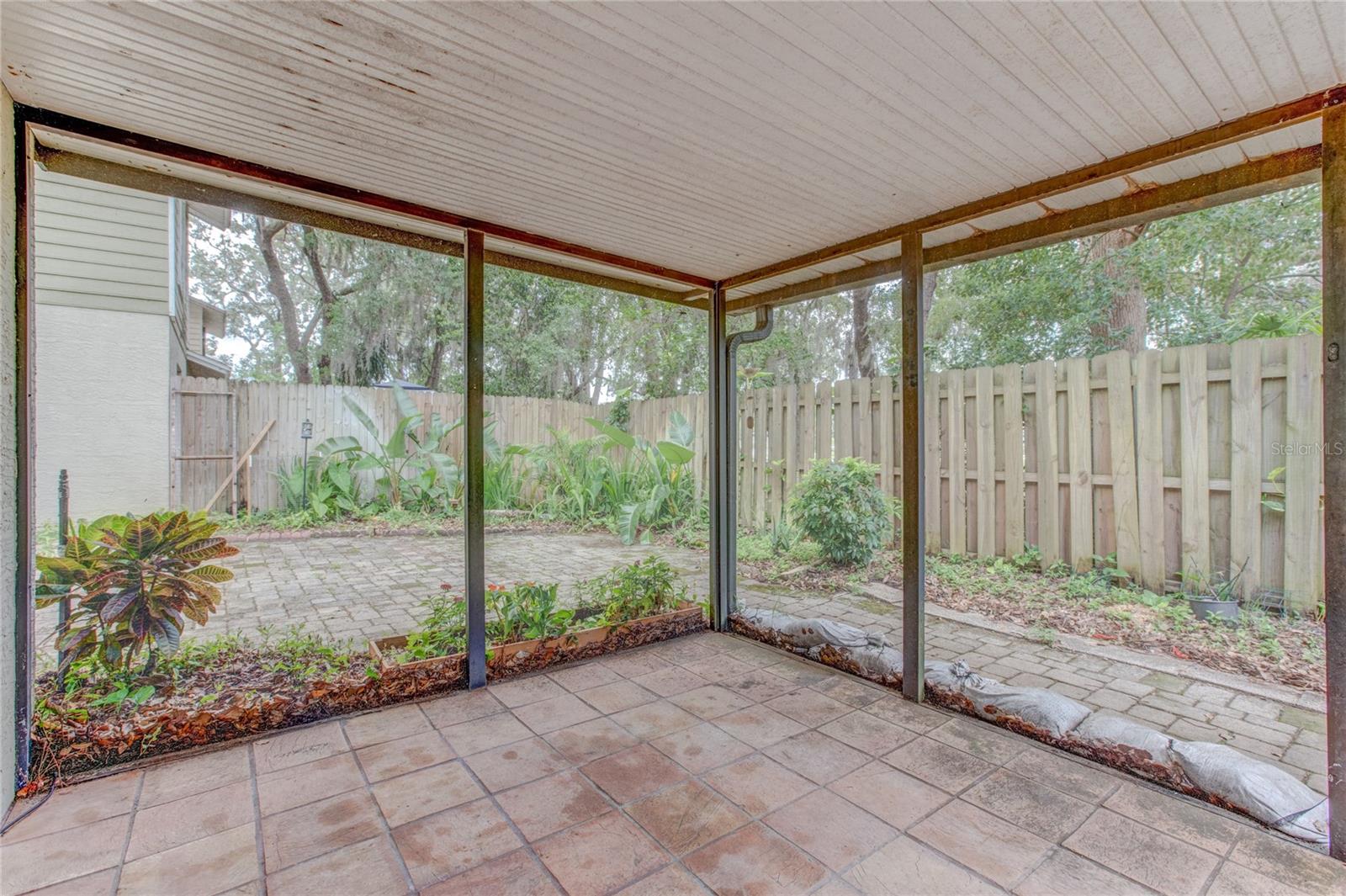 9948 TIMBER OAKS COURT 14