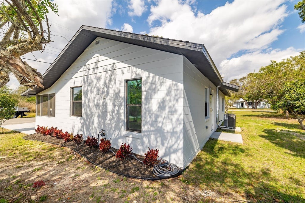 Photo of 1403 Cummings Avenue, Avon Park, FL 33825 (MLS # TB8548563)