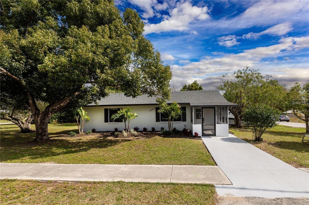 Photo of 1403 Cummings Avenue, Avon Park, FL 33825 (MLS # TB8548563)