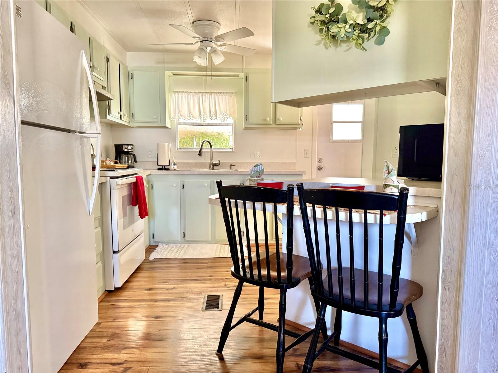 LEISURE LAKE MOBILE HOME PARK CO-OP - Residential