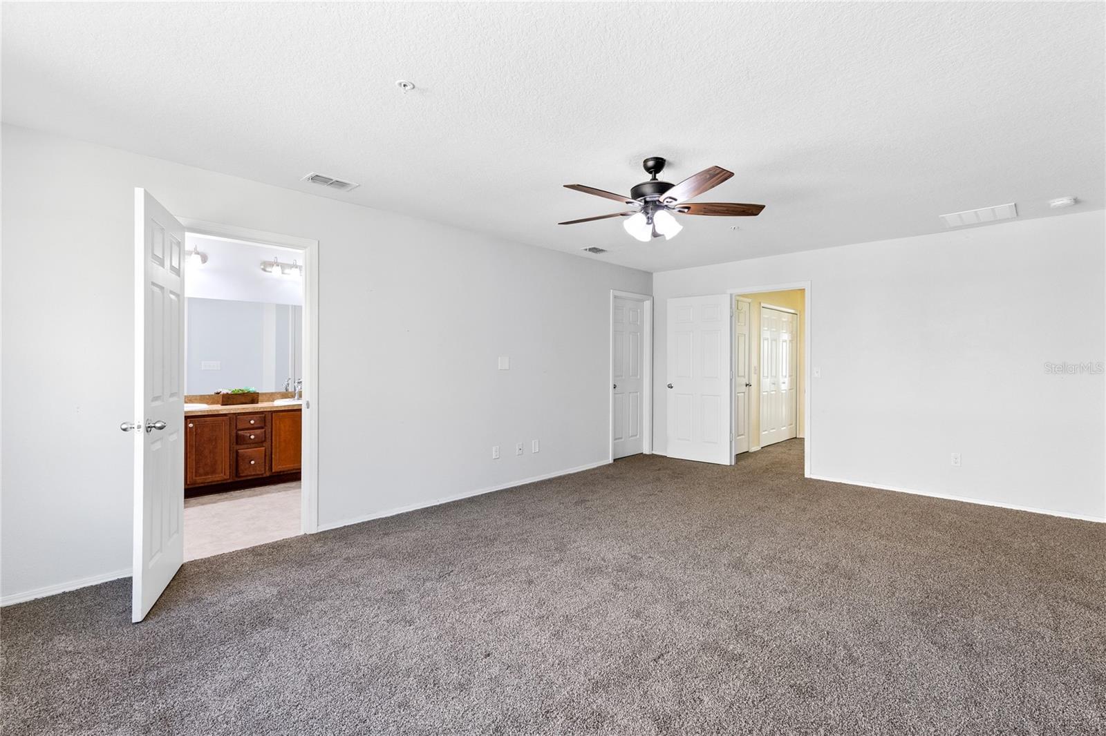 SUTTON PLACE TWNHMS A REP - Residential