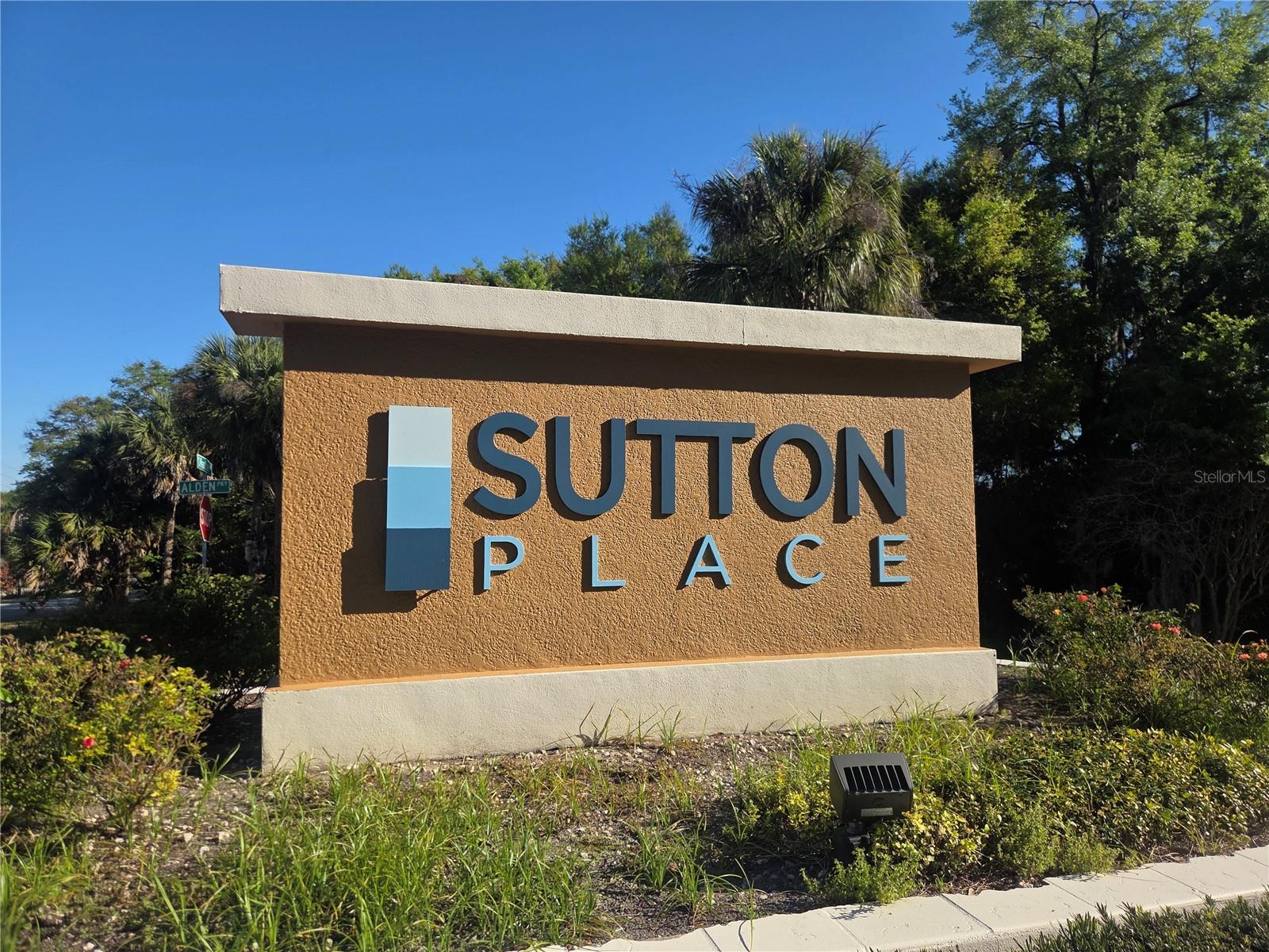 SUTTON PLACE TWNHMS A REP - Residential