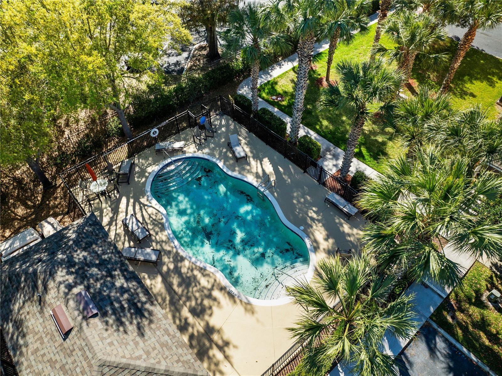 SUTTON PLACE TWNHMS A REP - Residential