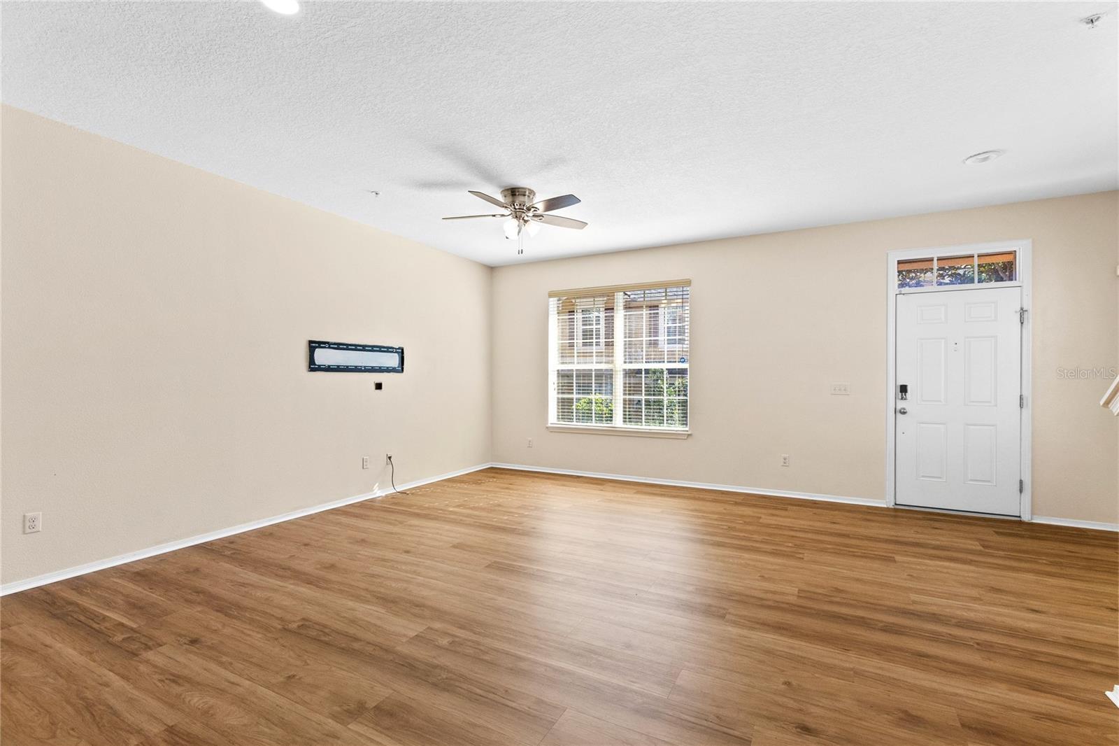 SUTTON PLACE TWNHMS A REP - Residential