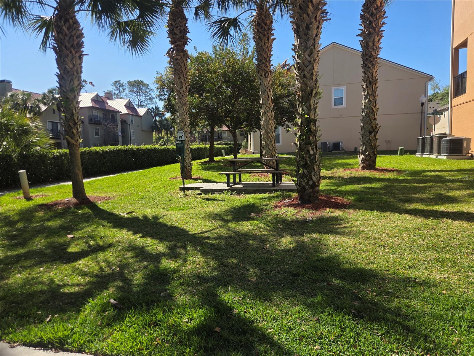 SUTTON PLACE TWNHMS A REP - Residential