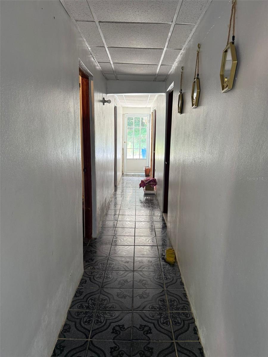 ANTON RUIZ - Residential