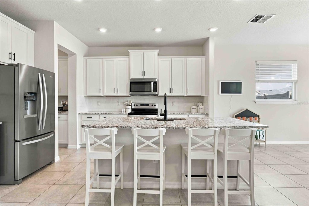 Photo of 12489 Dora Trail, Parrish, FL 34219 (MLS # A4710716)