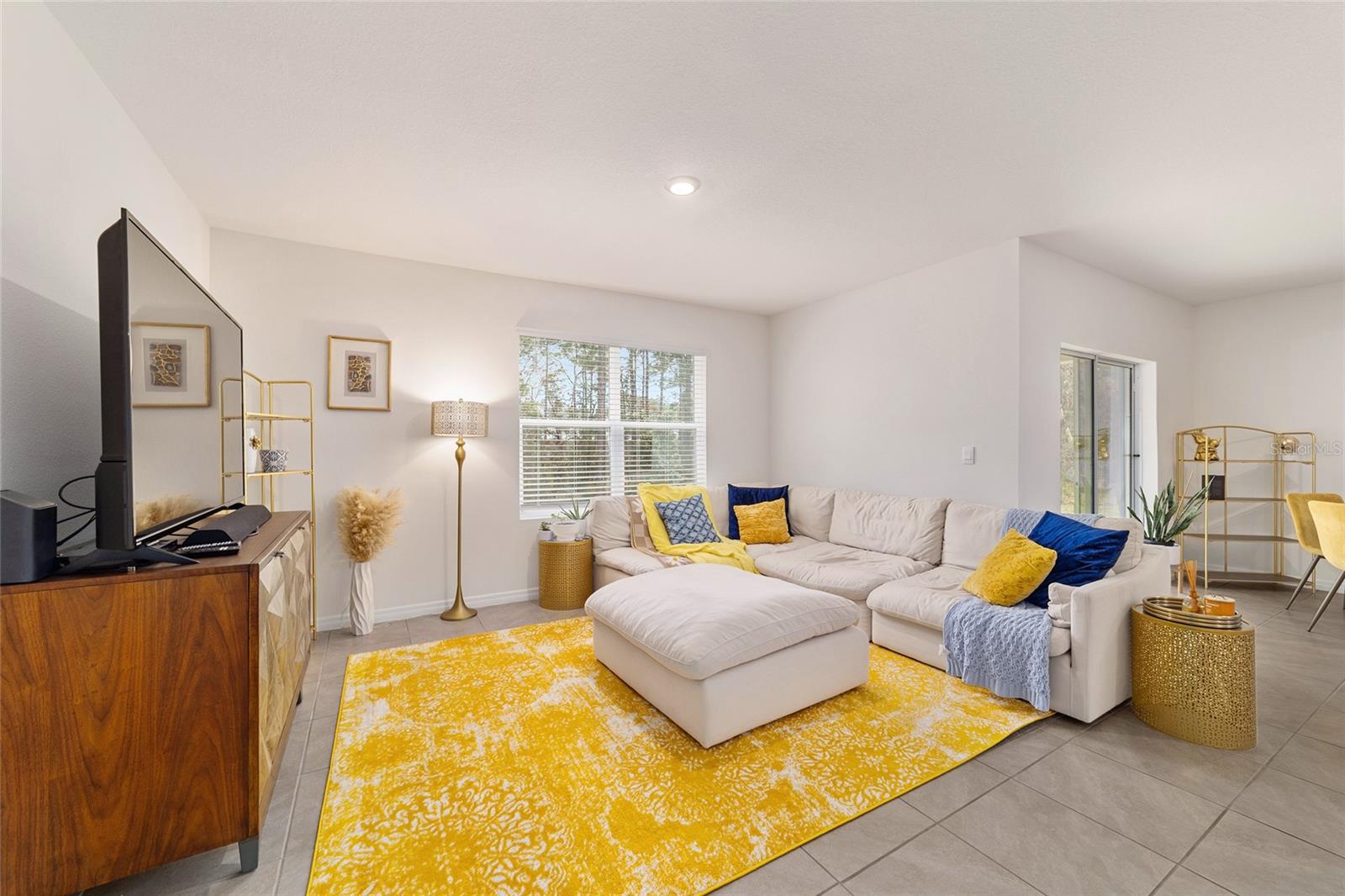 LAKE DIAMOND NORTH - Residential