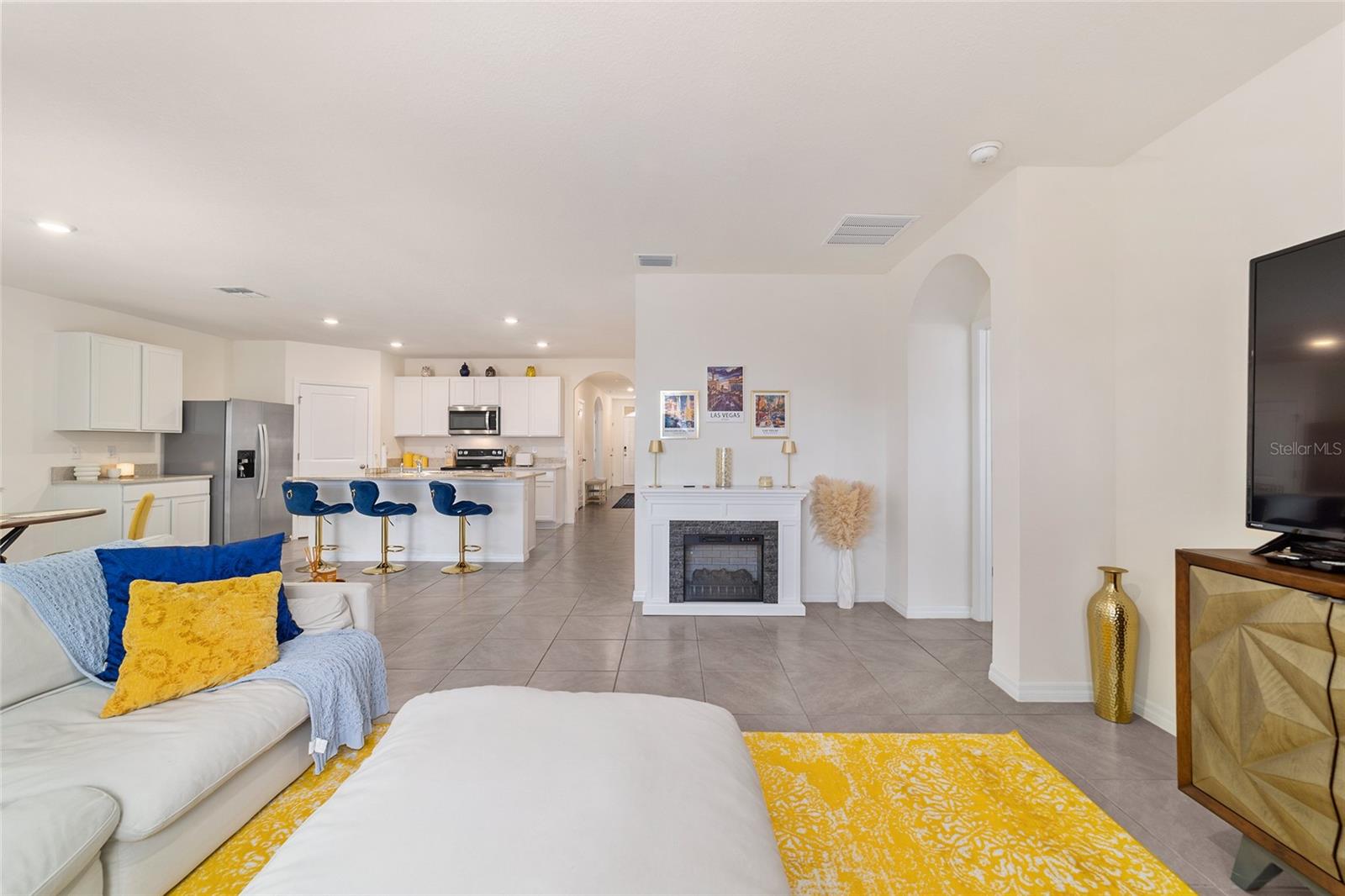 LAKE DIAMOND NORTH - Residential