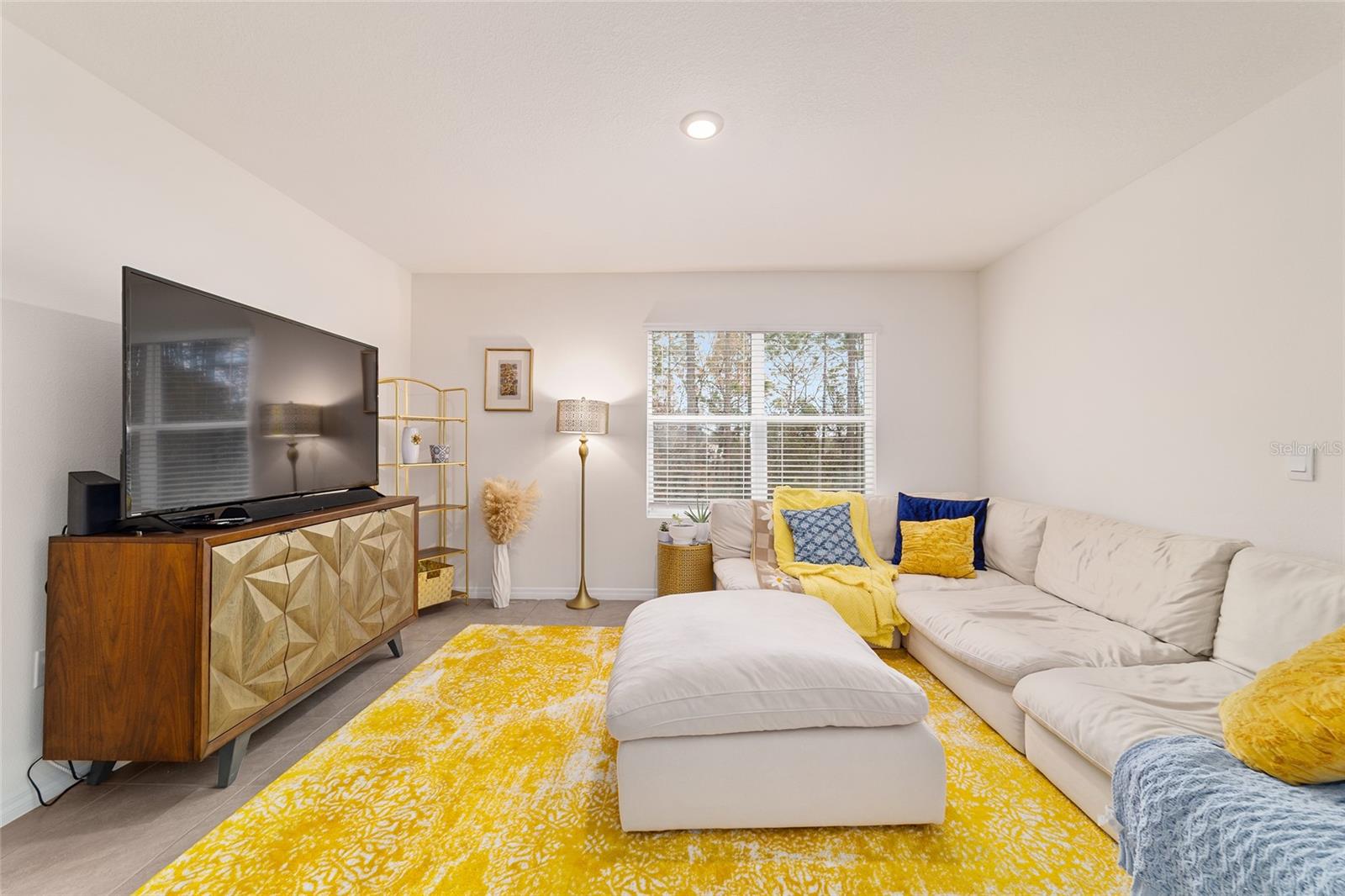 LAKE DIAMOND NORTH - Residential