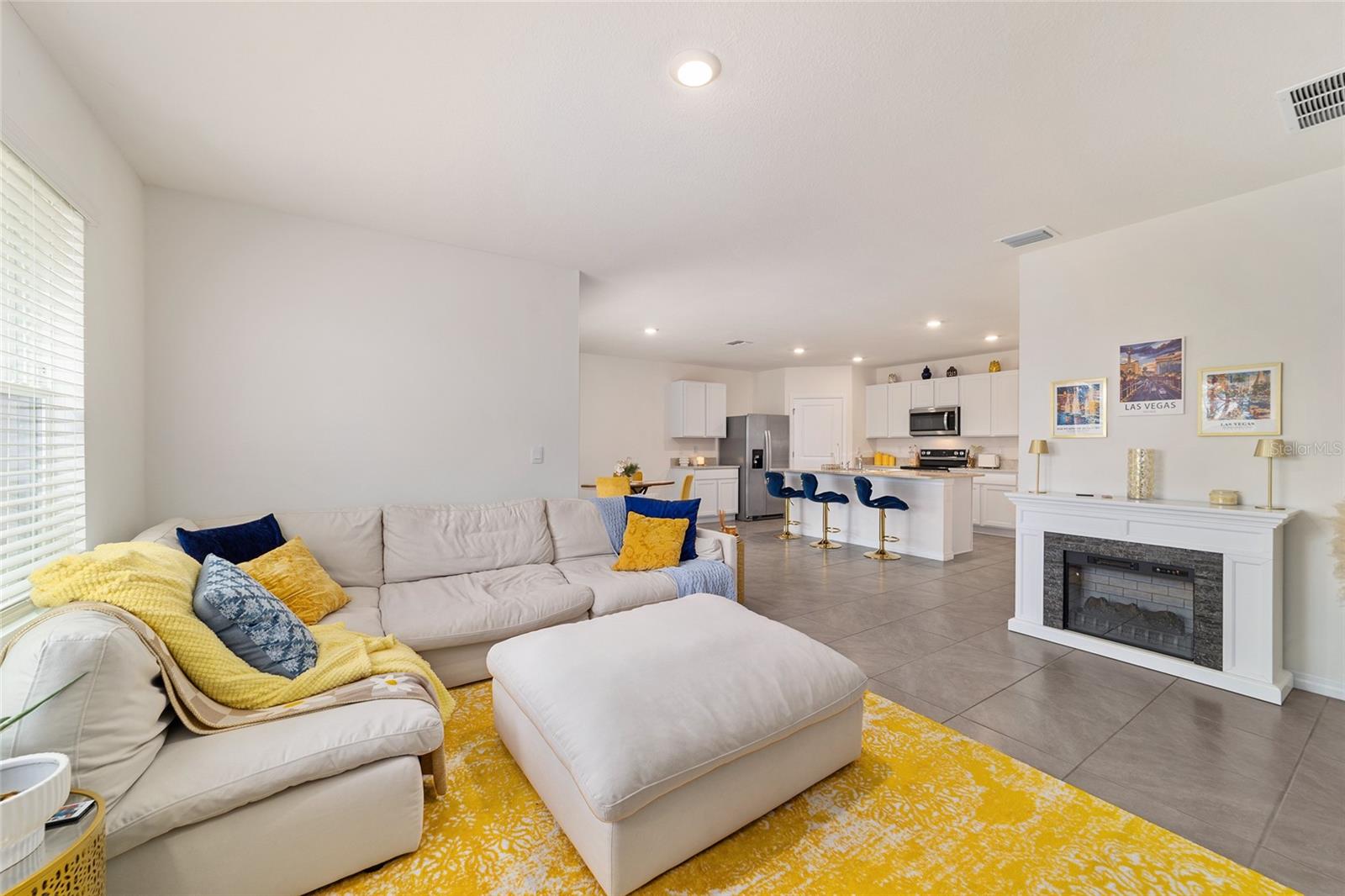 LAKE DIAMOND NORTH - Residential