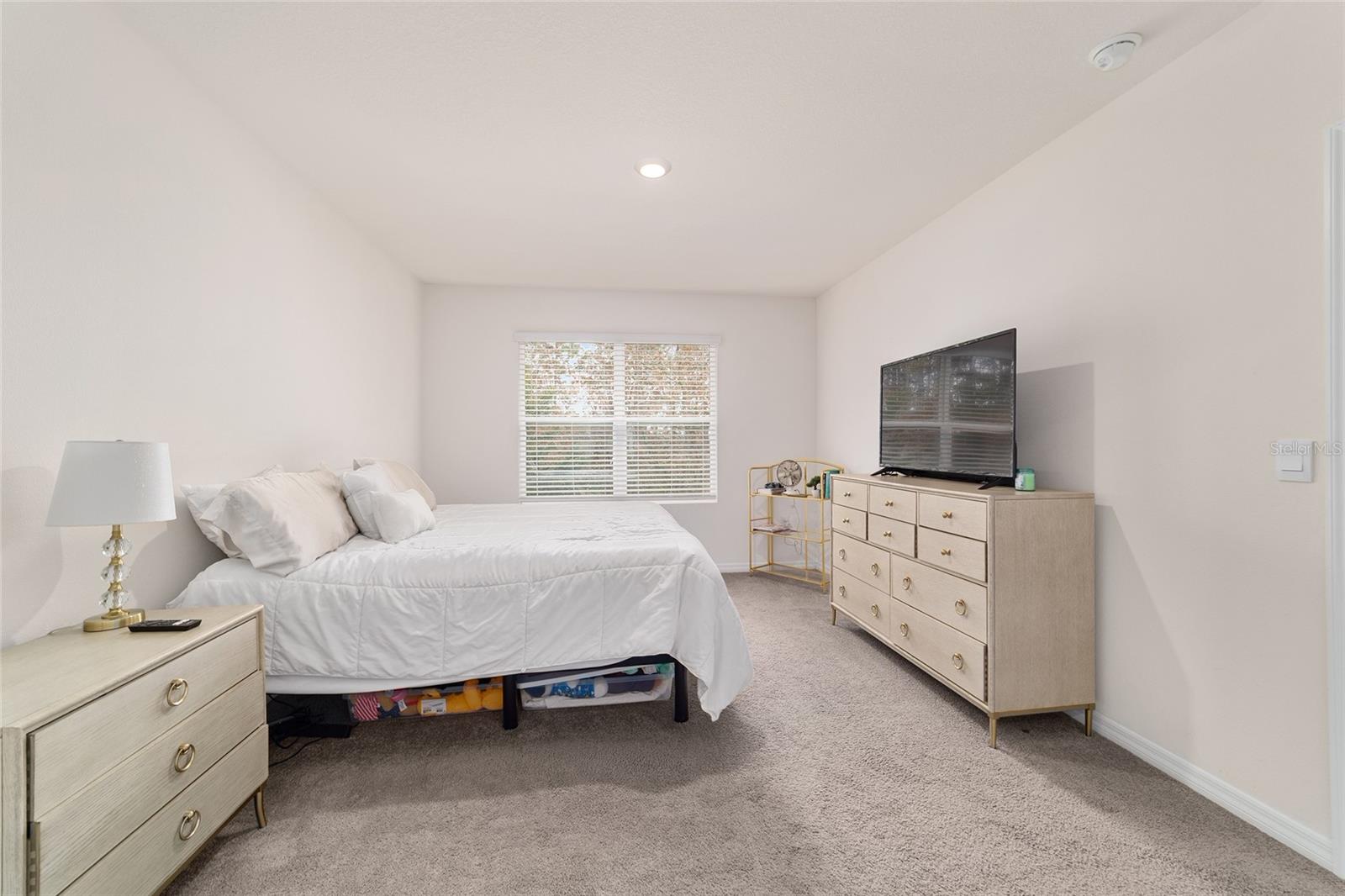 LAKE DIAMOND NORTH - Residential