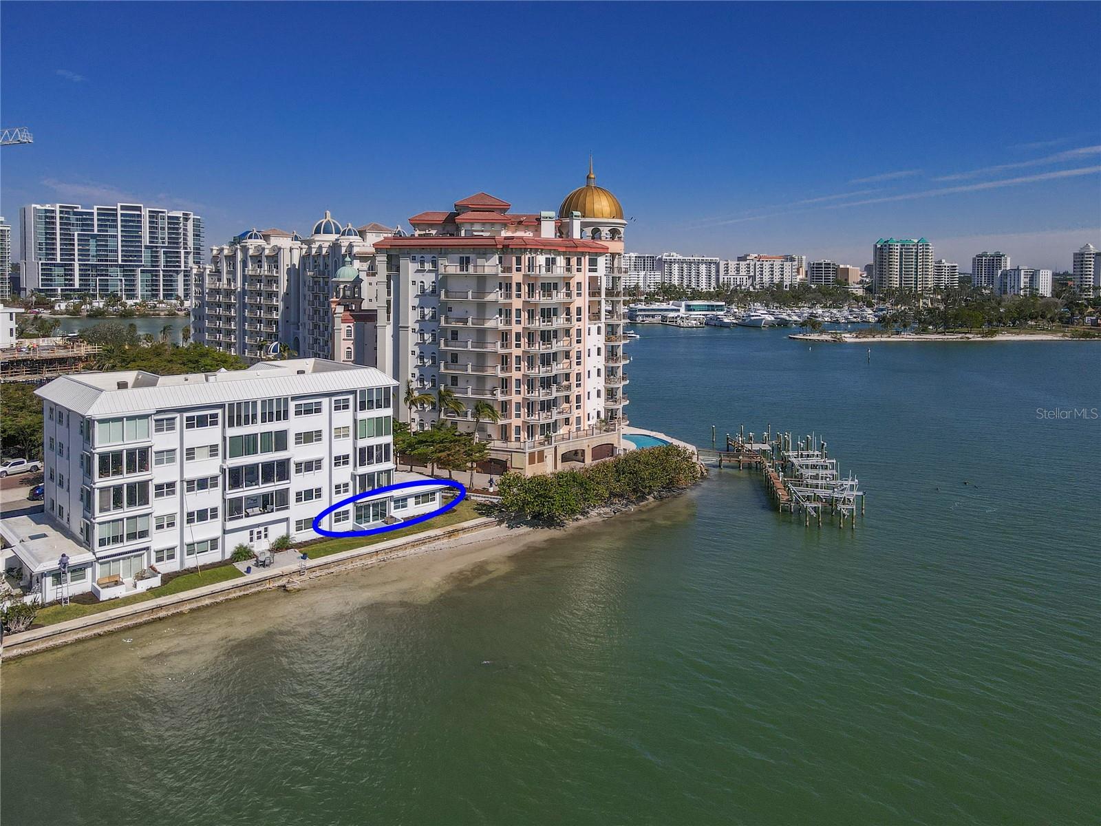 Stunning Waterfront Condo in Sarasota!
This rarely available waterfront condo offers unparalleled views of Sarasota's serene waters and scenic surroundings. Located in a prime area, it’s just minutes away from downtown Sarasota, top-rated restaurants, and the Sarasota airport for ultimate convenience. Step inside to find a beautifully designed living space that maximizes the breathtaking views, with large windows letting natural light flood the interior. Whether you're enjoying a cup of coffee on the porch or relaxing in the spacious living areas, you’ll feel the tranquility of waterfront living every day. Don’t miss out on the opportunity to own this exceptional property in one of Sarasota's most sought-after locations!