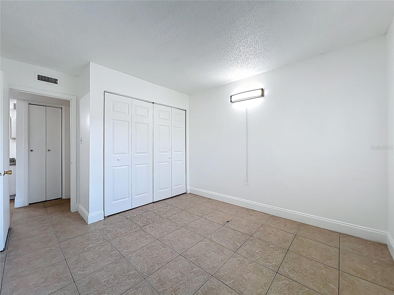 WINDMILL POINT CONDO - Residential Lease