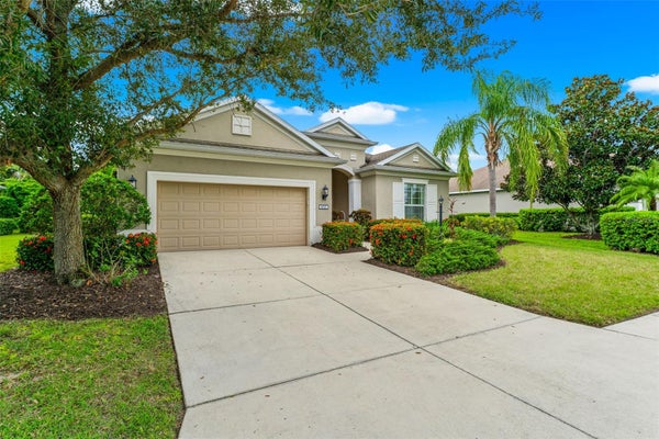 4720 CLAREMONT PARK DR, BRADENTON, FL 34211 - Image ee4ed6a6a30178fc4501f4a07ff40fbe/466947687