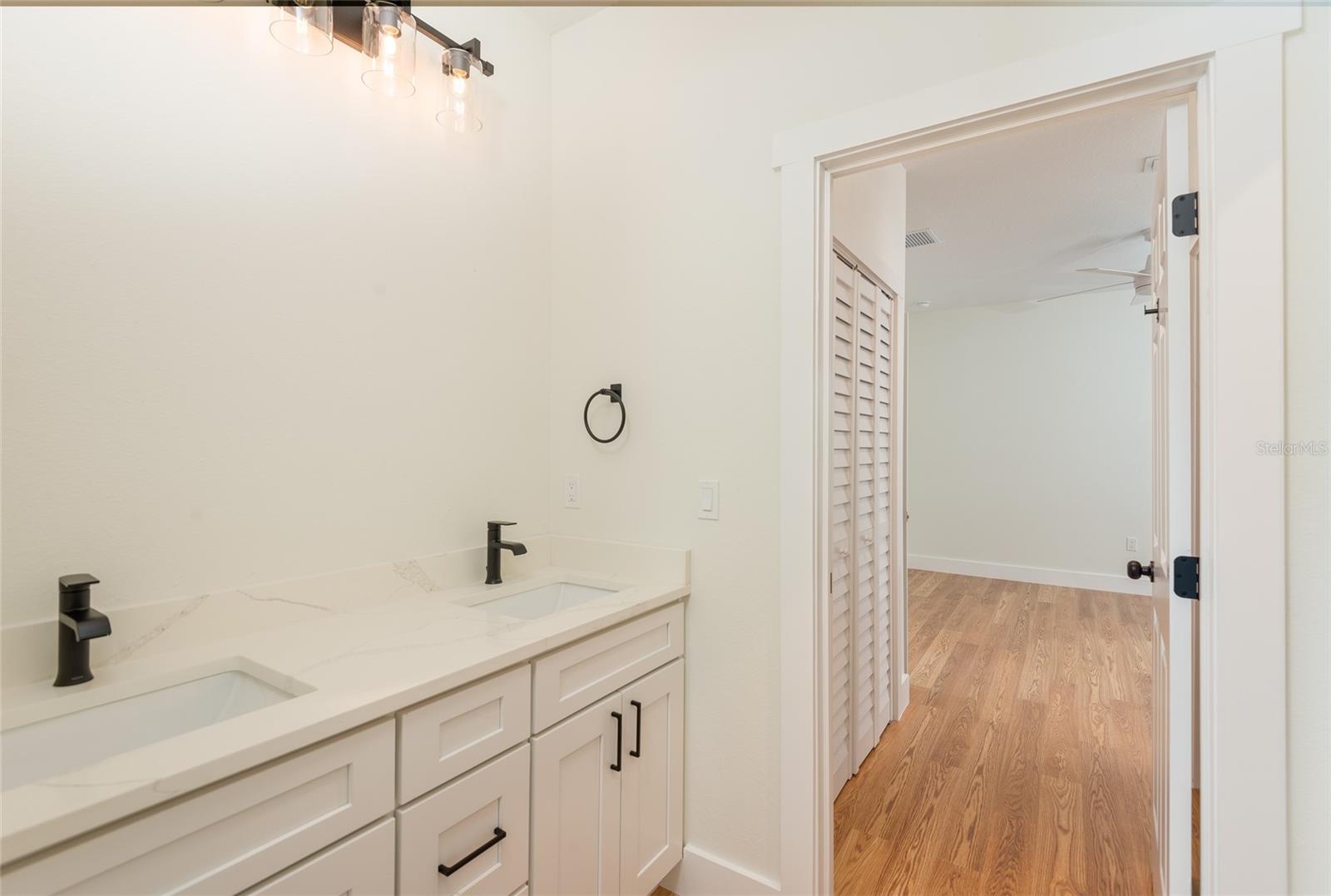 GANDY BLVD PARK - Residential