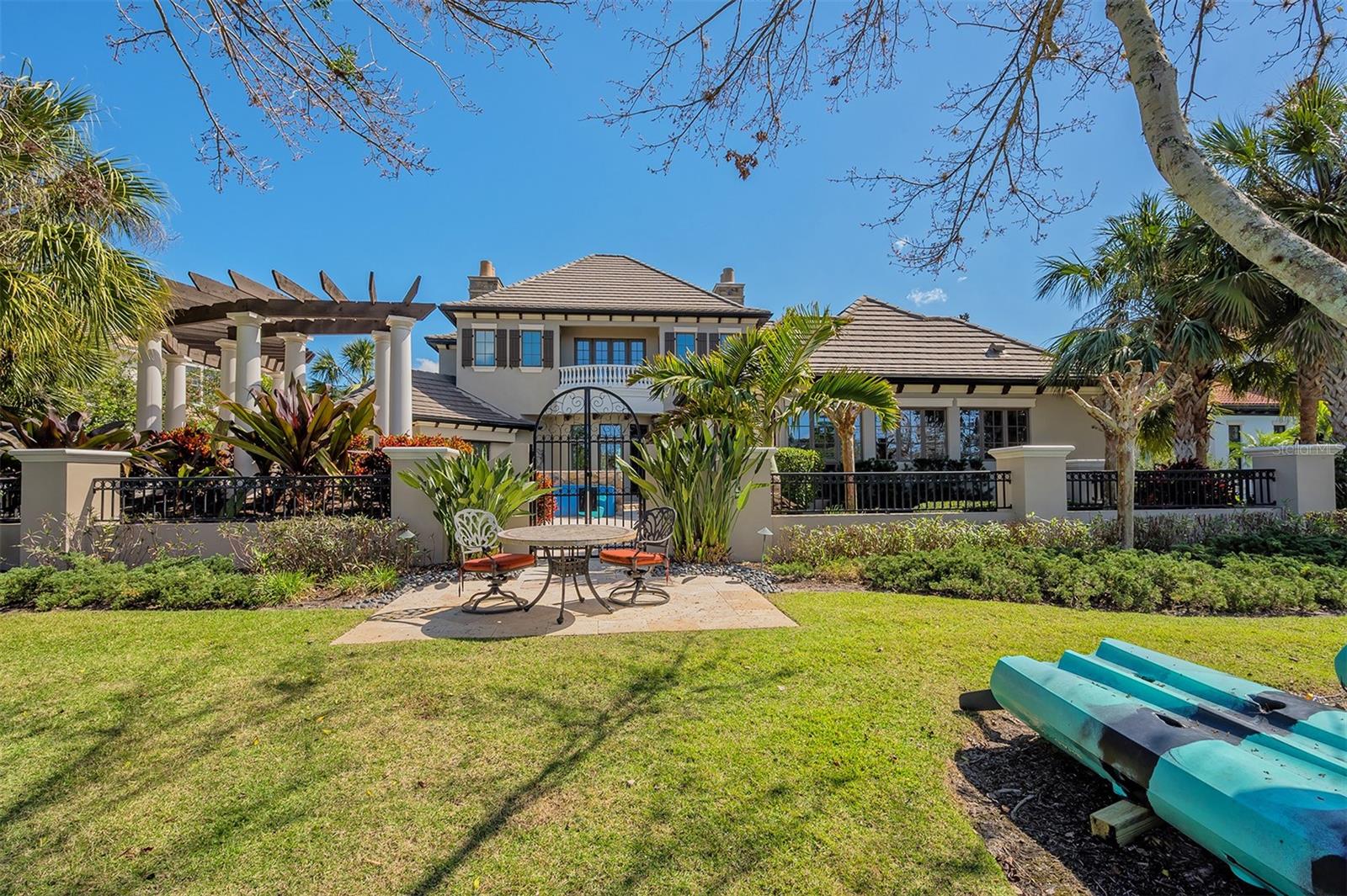 LAKE CLUB PH I - Residential