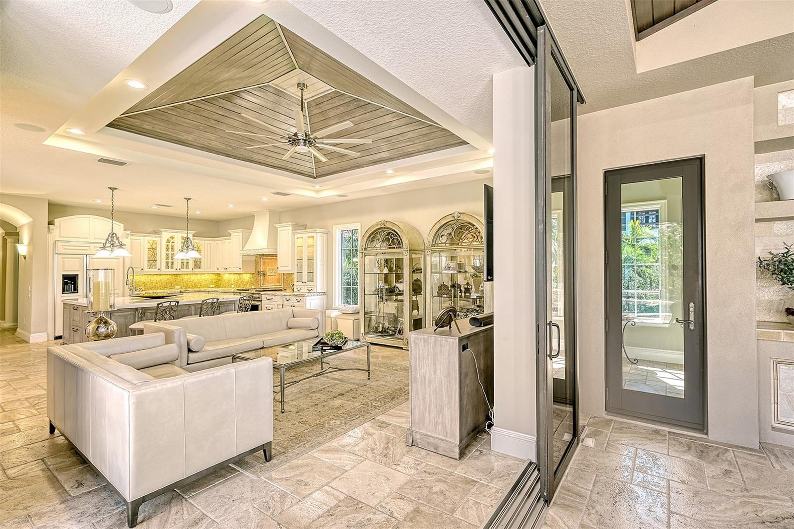 LAKE CLUB PH I - Residential