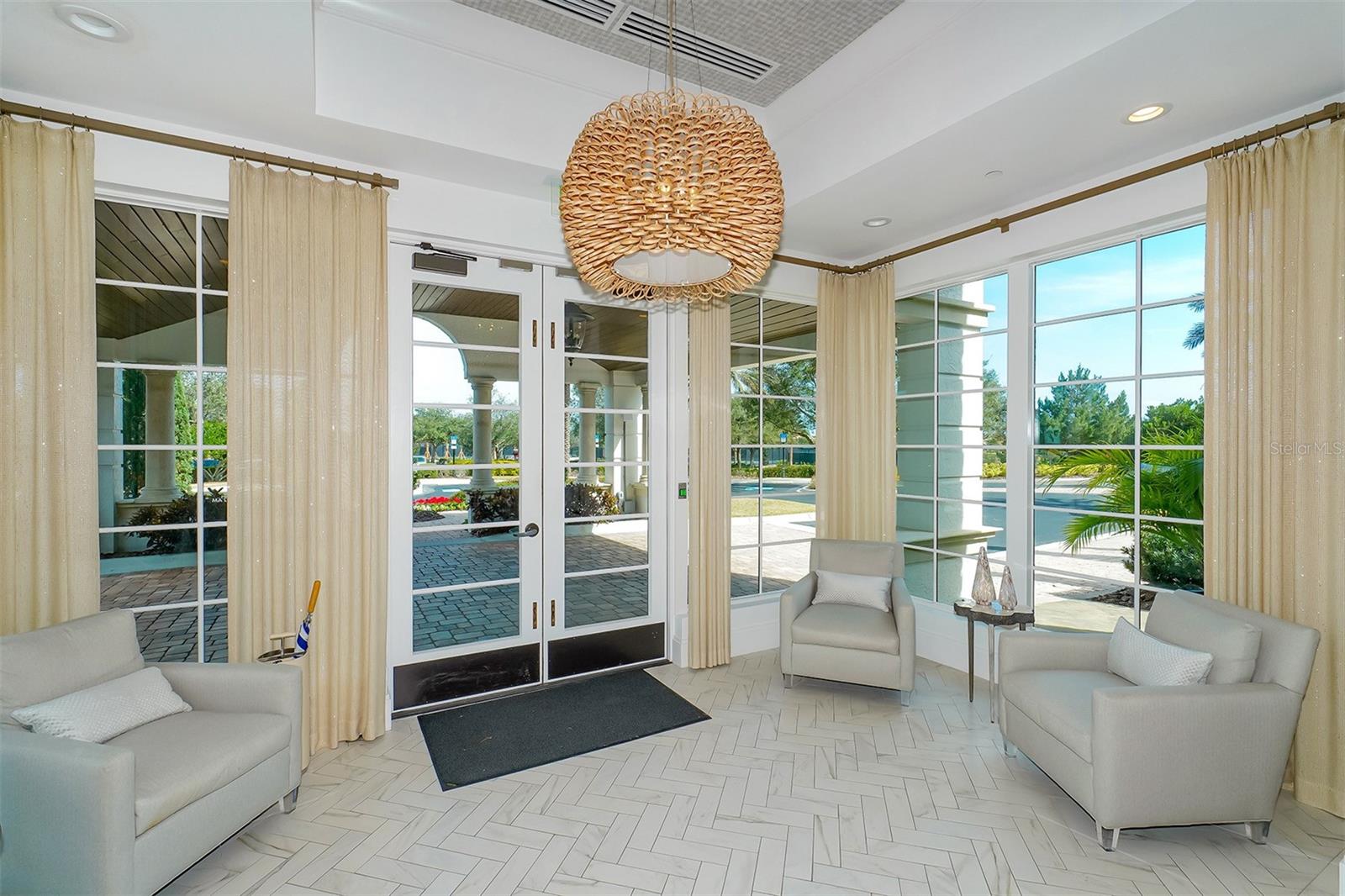 LAKE CLUB PH I - Residential