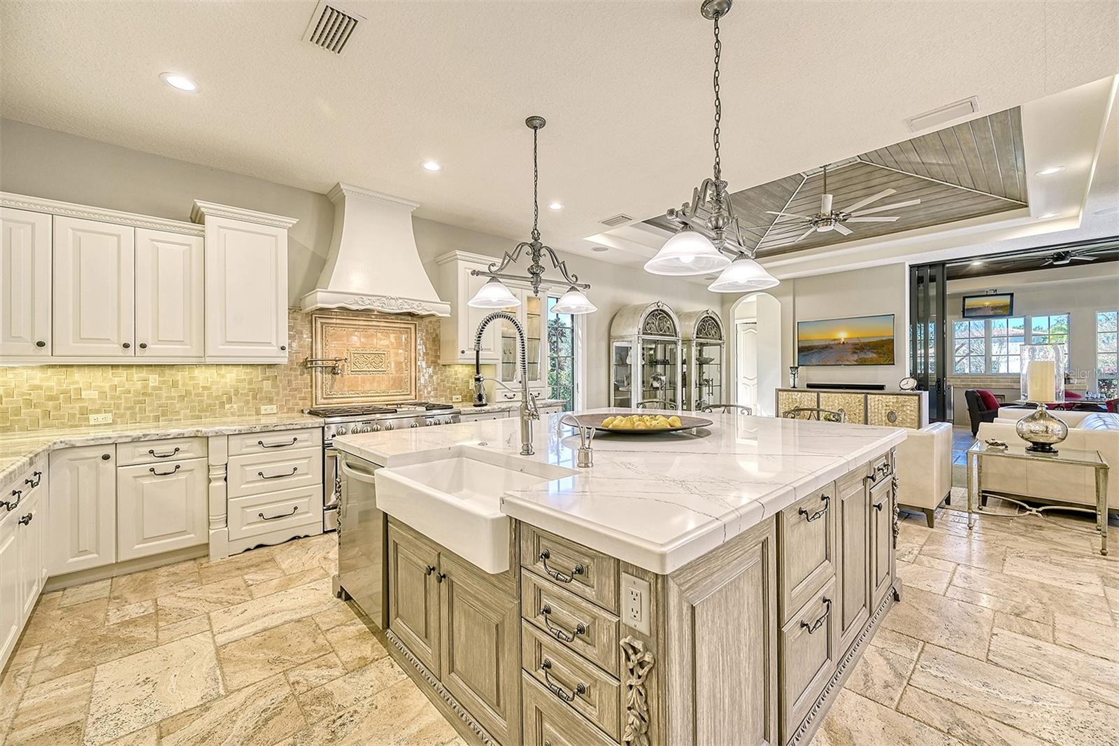 LAKE CLUB PH I - Residential