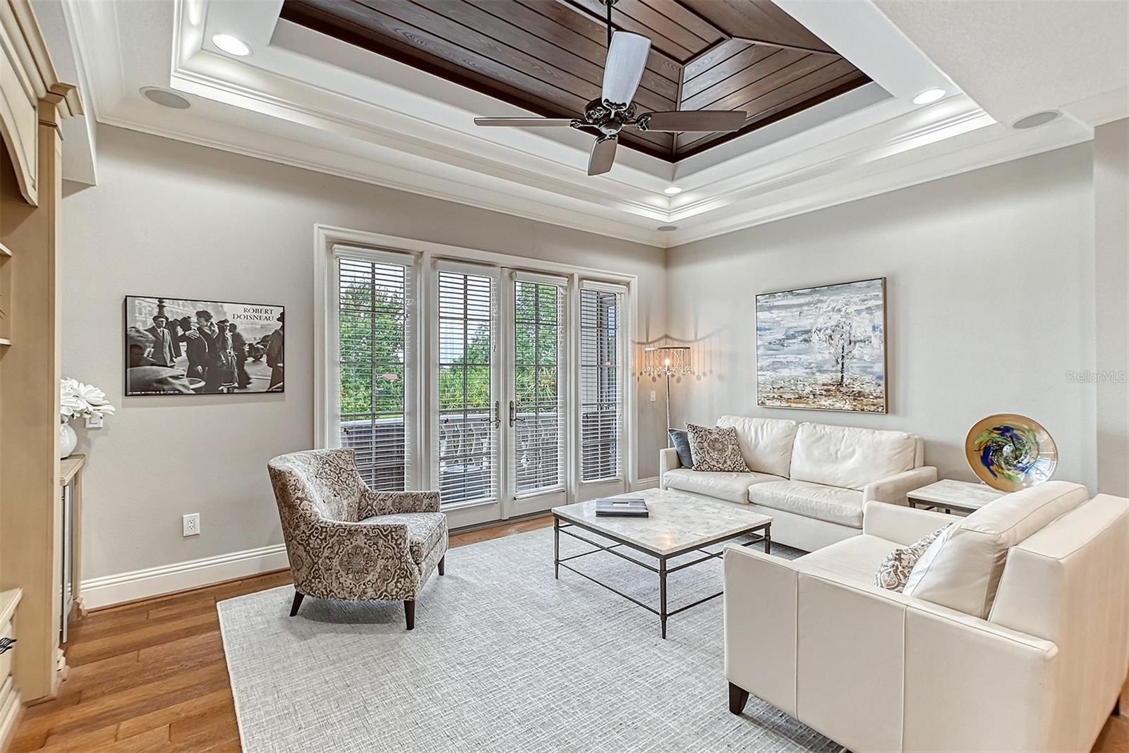 LAKE CLUB PH I - Residential