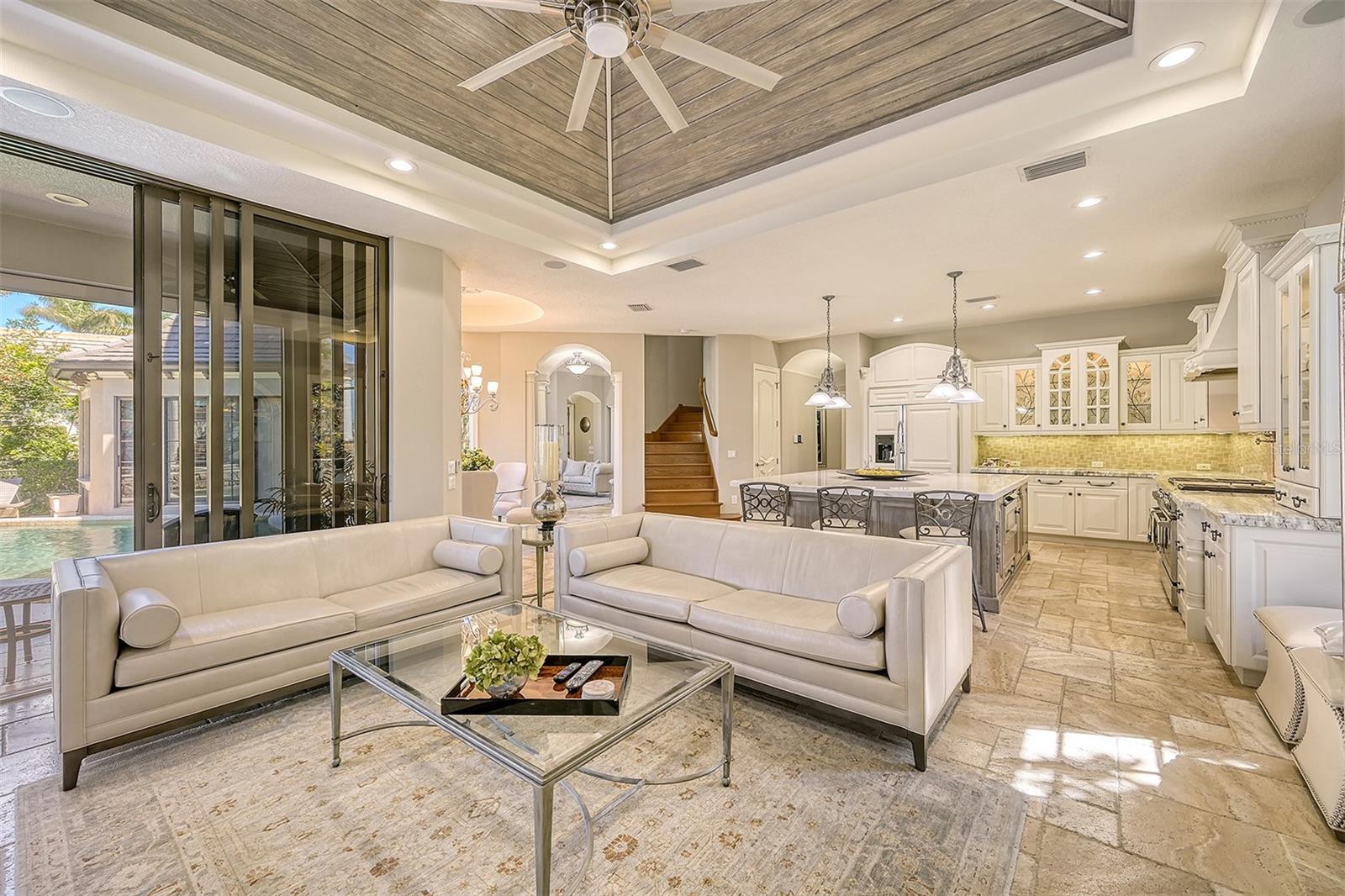 LAKE CLUB PH I - Residential