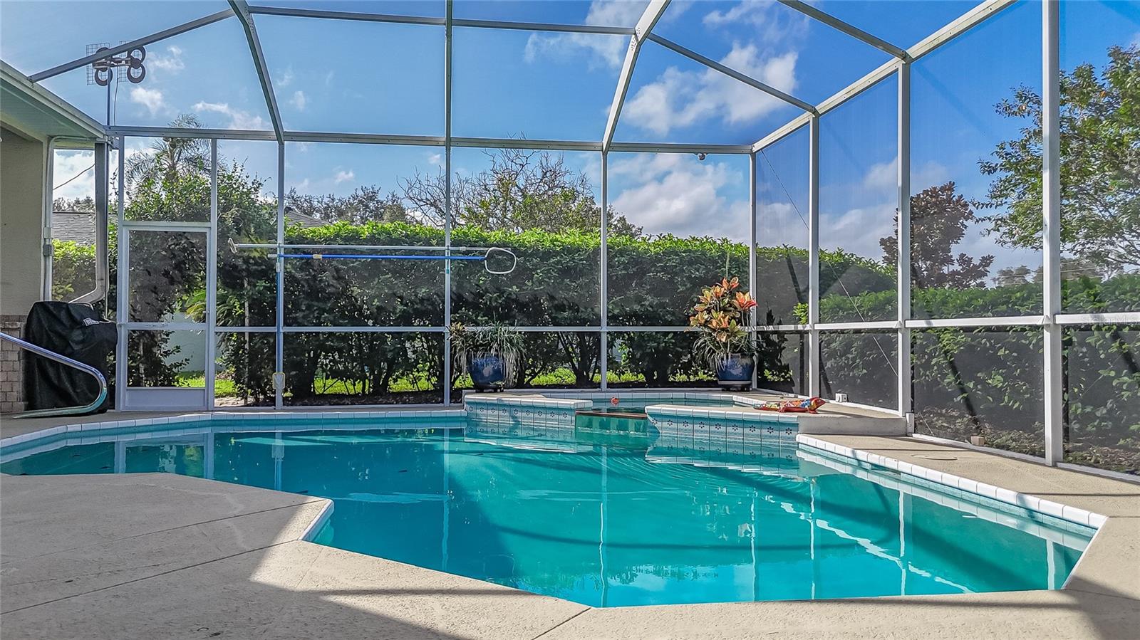 SILVER OAKS PH 01 - Residential
