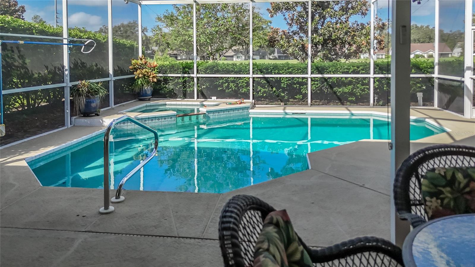 SILVER OAKS PH 01 - Residential
