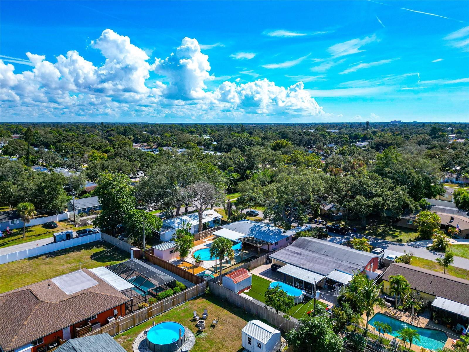 COLONIAL TERRACE - Residential