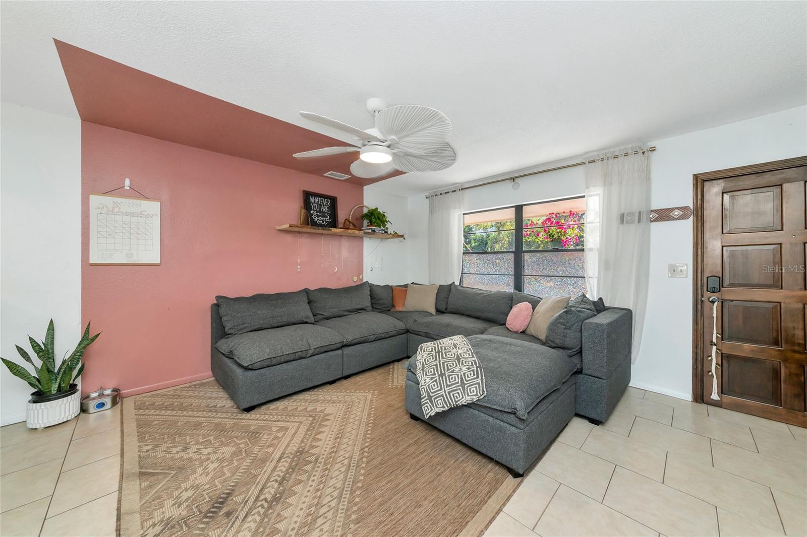 2835 WILLIAMSBURG STREET