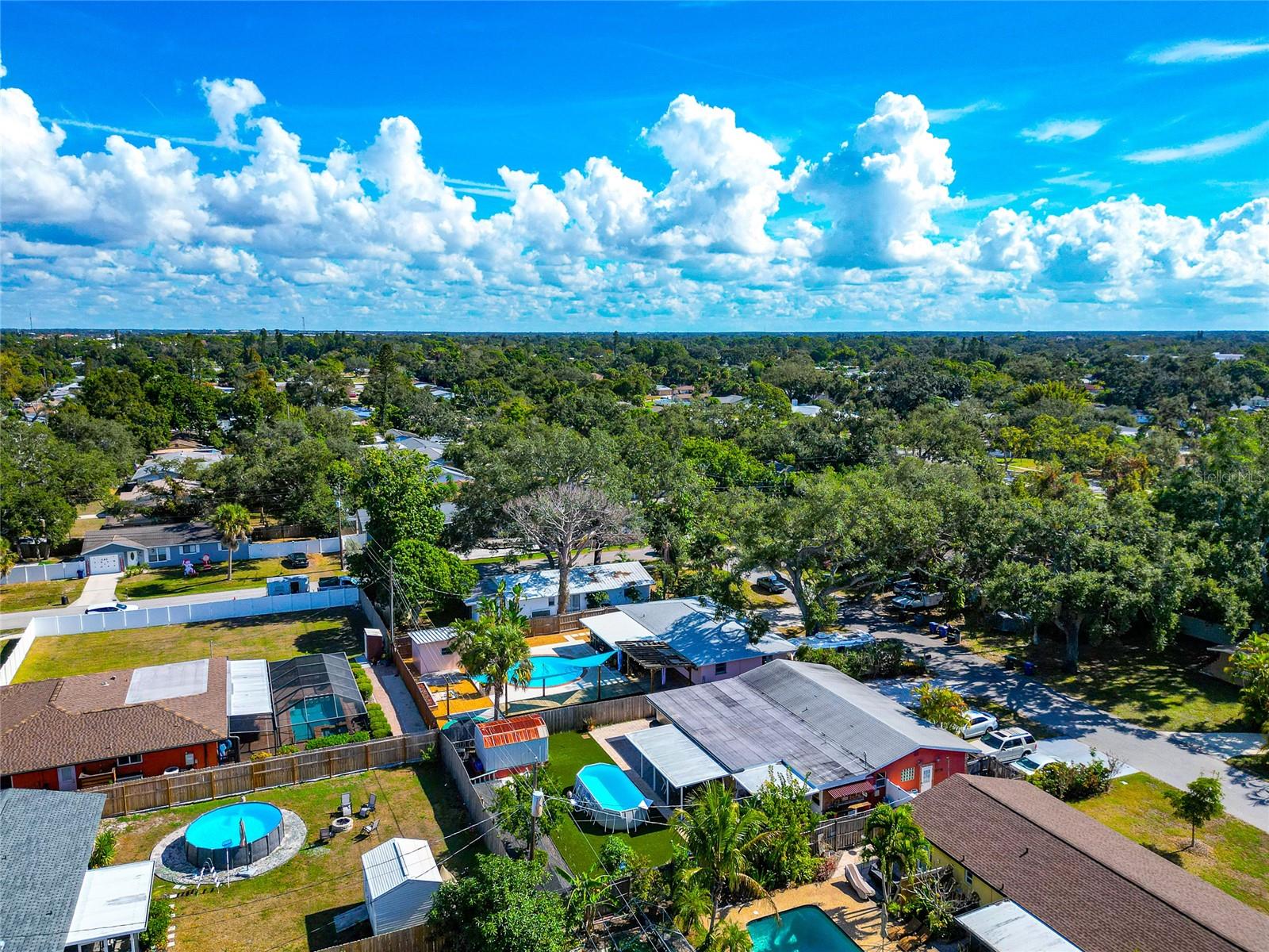 COLONIAL TERRACE - Residential